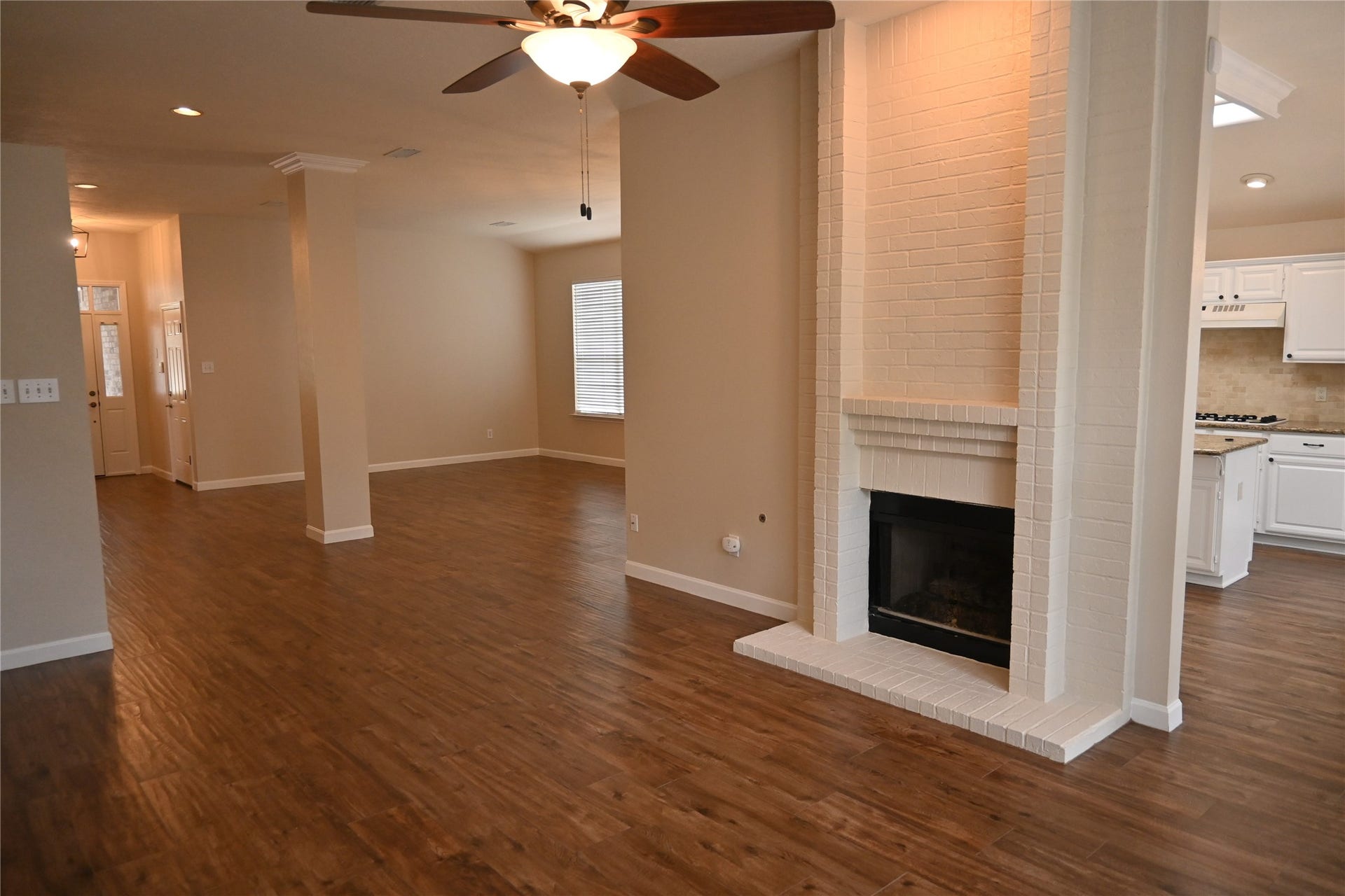 22 E Trillium Circle, The Woodlands, TX 77381 22 E Trillium Circle, The Woodlands, TX 77381