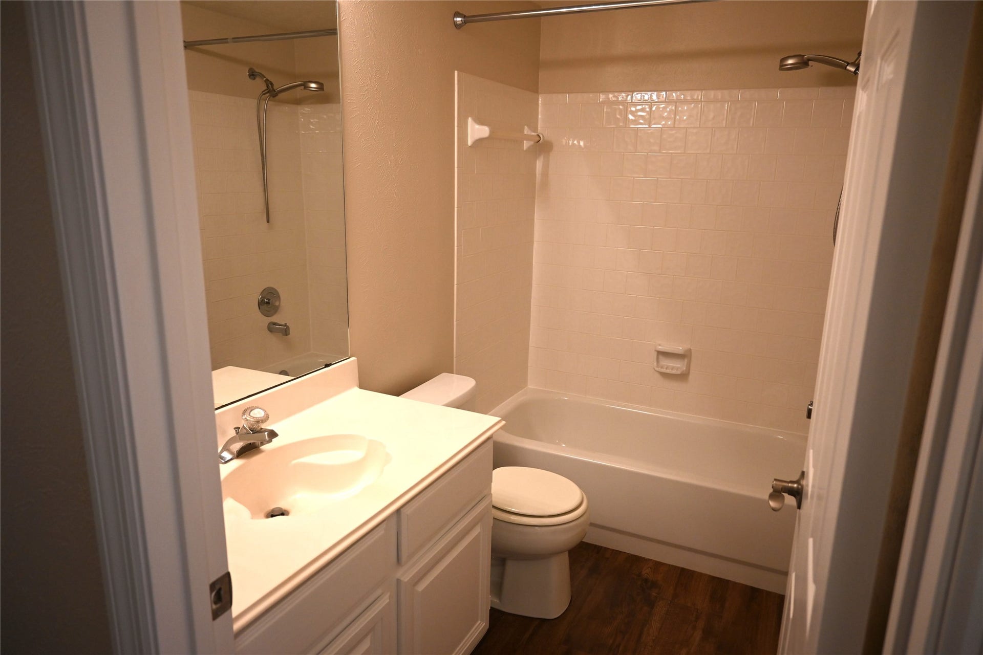 22 E Trillium Circle, The Woodlands, TX 77381 22 E Trillium Circle, The Woodlands, TX 77381
