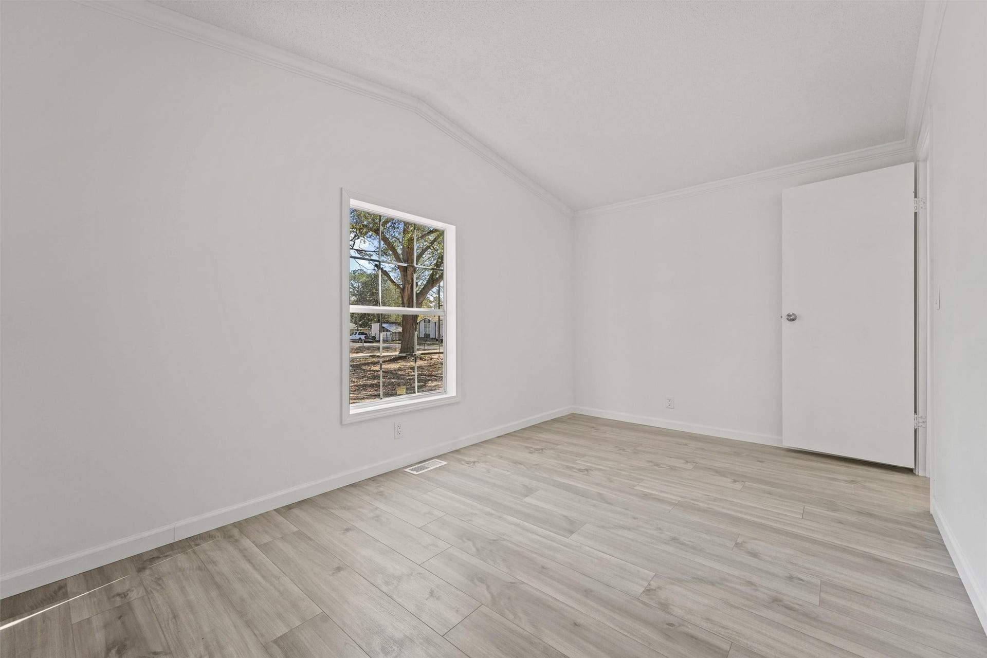 23239 Lakeside Drive, Porter, TX 77365 23239 Lakeside Drive, Porter, TX 77365