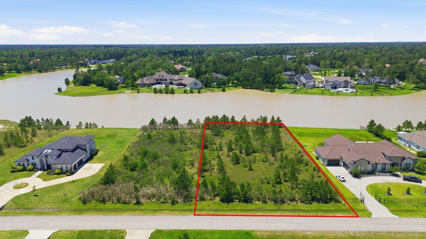 27539 S Lazy Meadow Way, Spring, TX 77386 Premium Water Front AC Location!