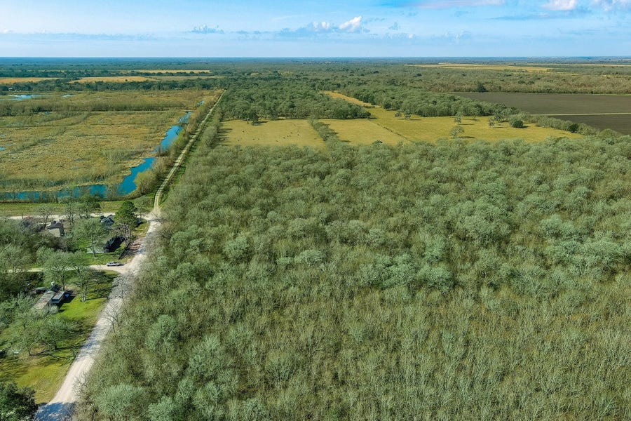 Property photo for TBD Twin Lakes Drive, Guy, TX