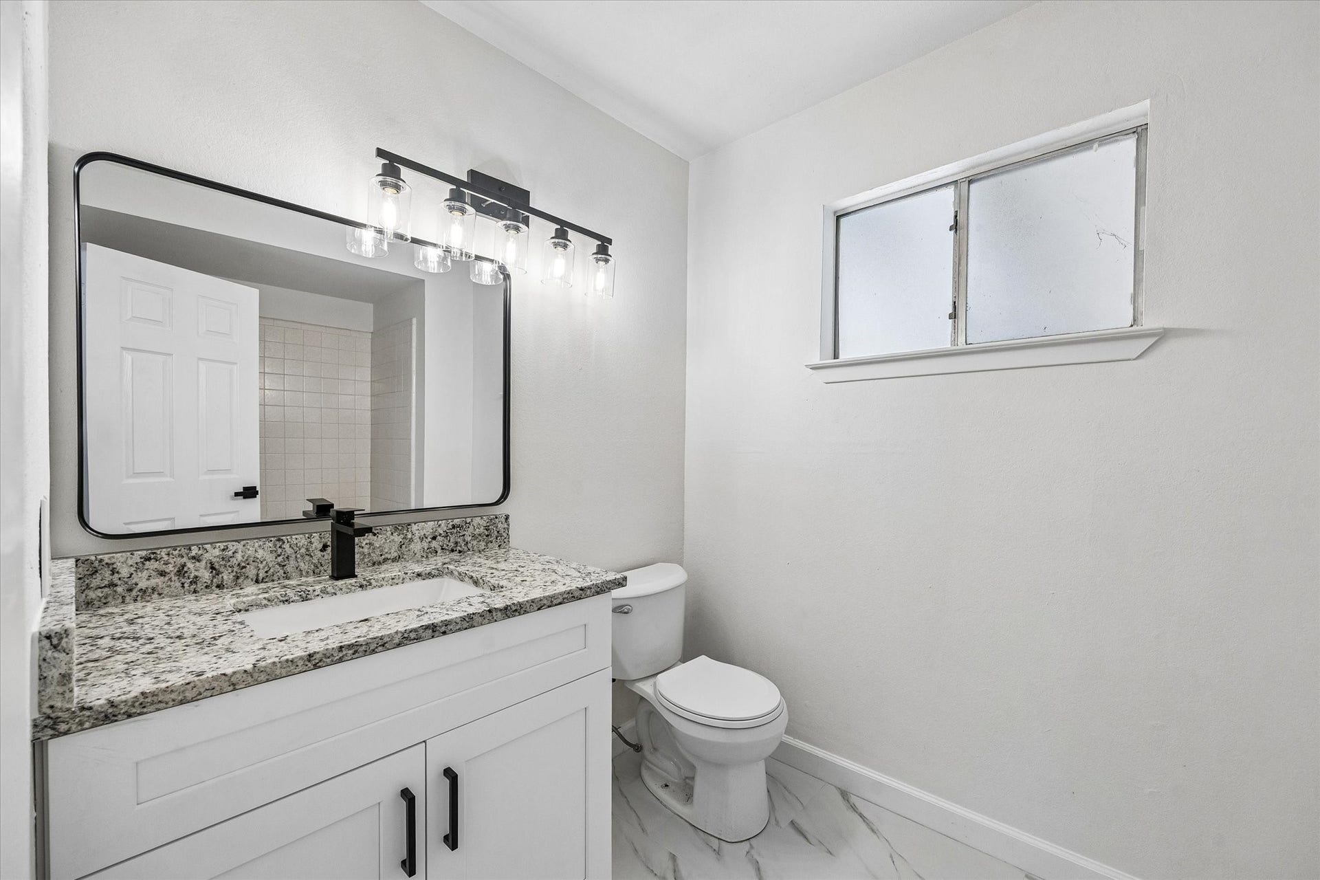 21502 River Court Drive, Katy, TX 77449 Full bathroom