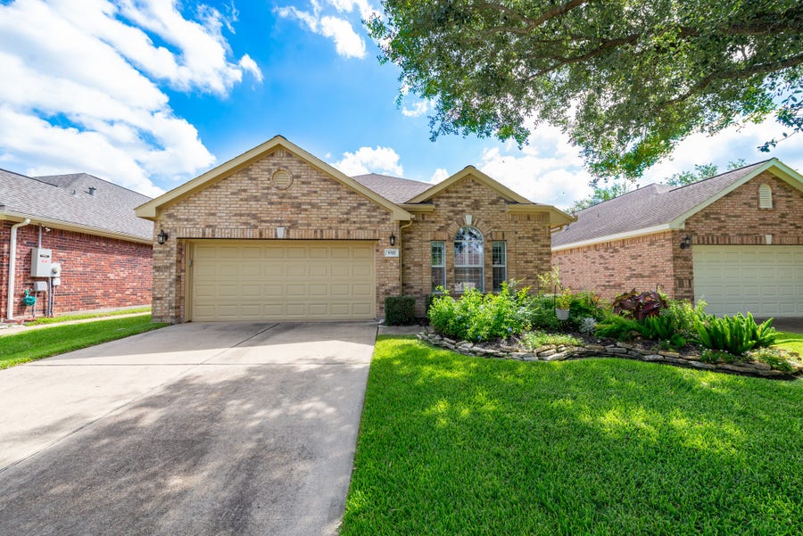 Property photo for 5327 Thorngate Court, Katy, TX