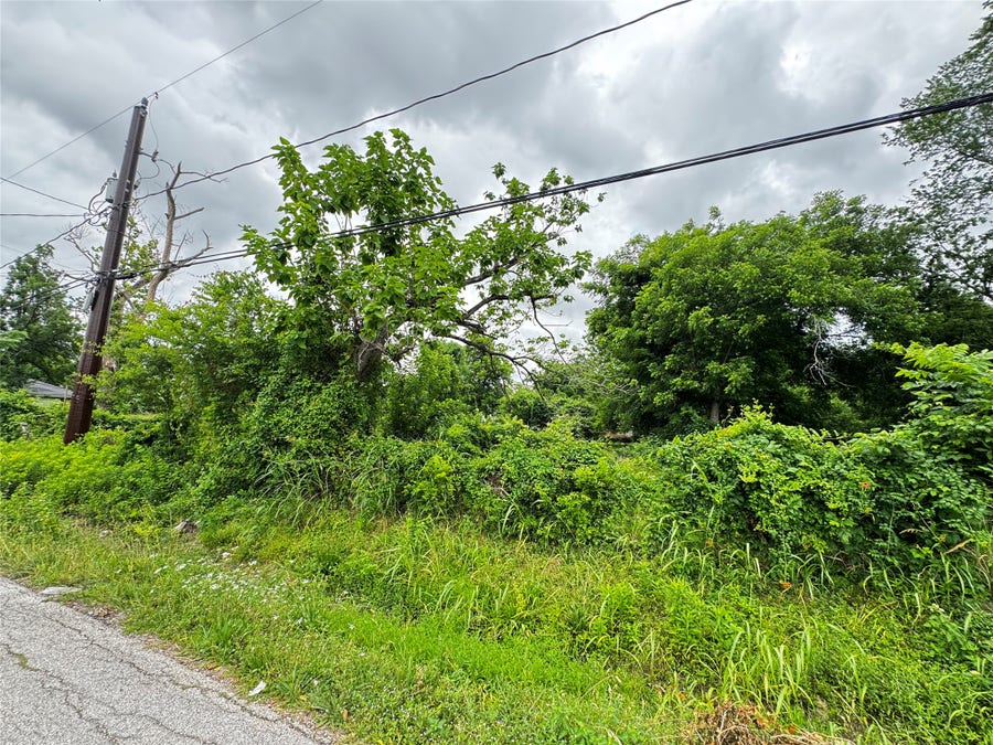 Property photo for 4702 Falls Street, Houston, TX