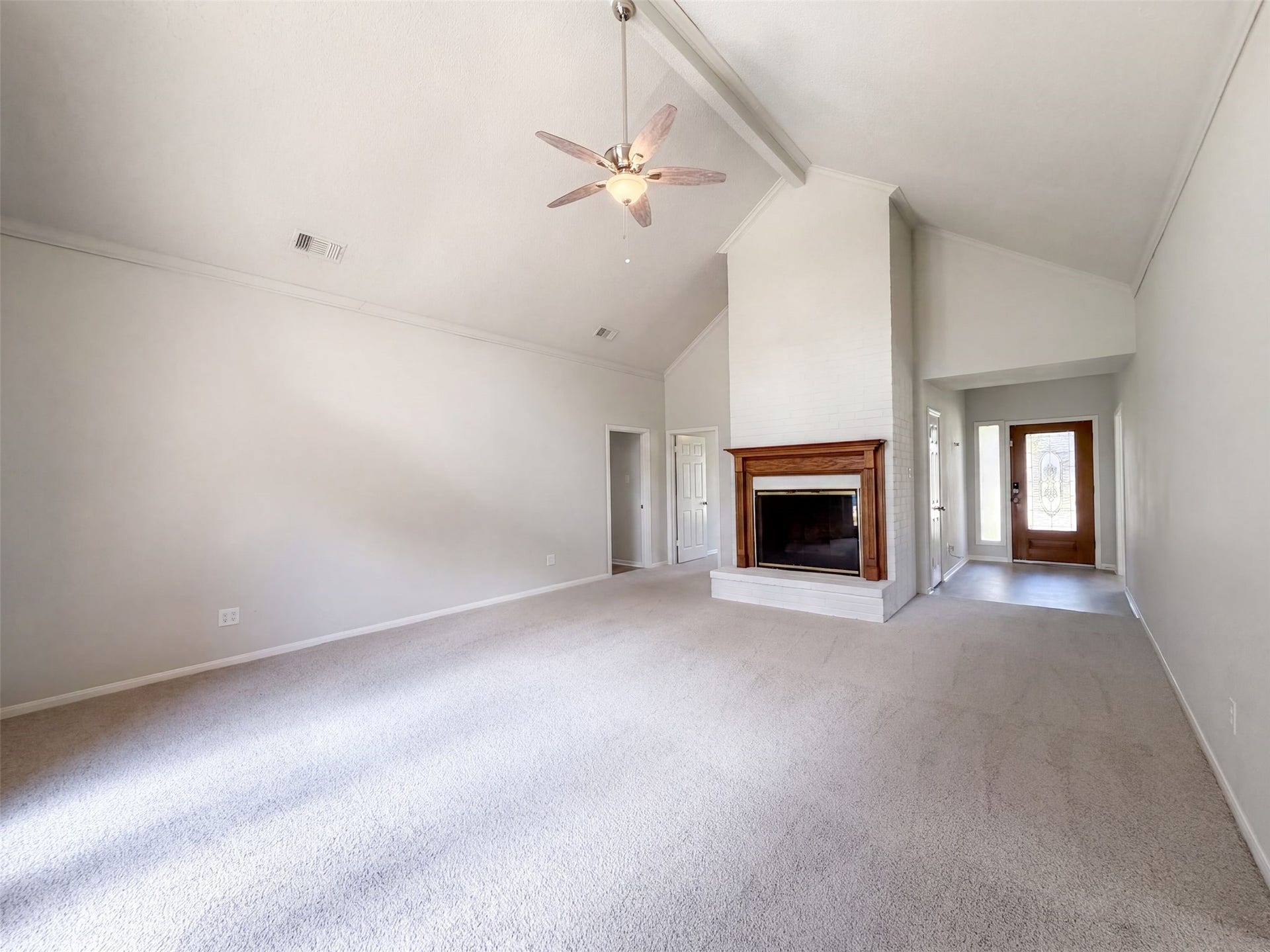 1102 Londonderry Avenue, Friendswood, TX 77546 1102 Londonderry Avenue, Friendswood, TX 77546