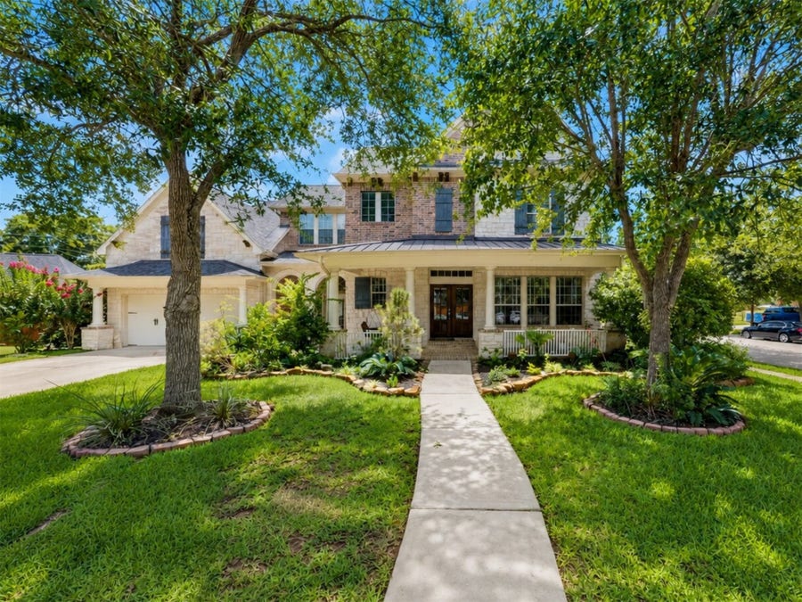 Property photo for 7023 Dusty Rose Circle, Sugar Land, TX