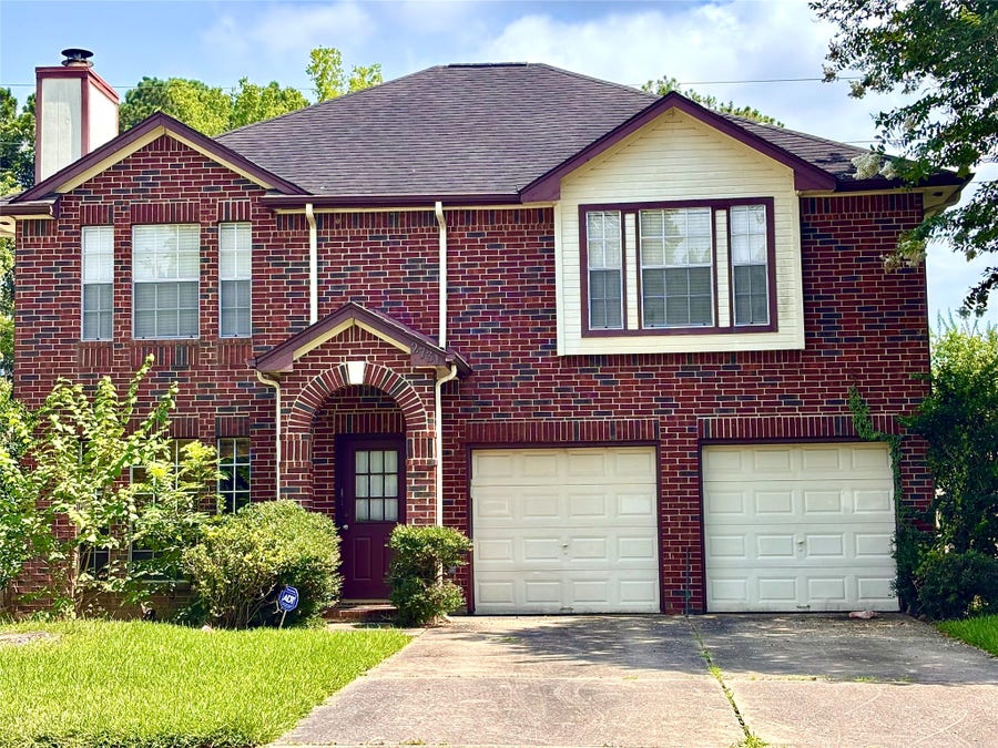 Property photo for 2731 Blue Mist Drive, Sugar Land, TX