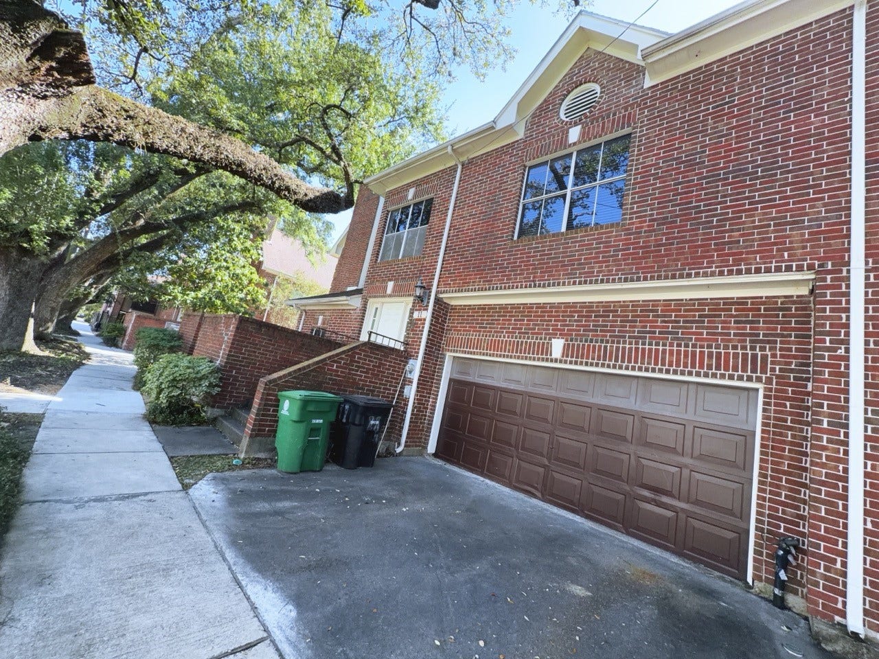 627 Hawthorne Street, #11, Houston, TX 77006