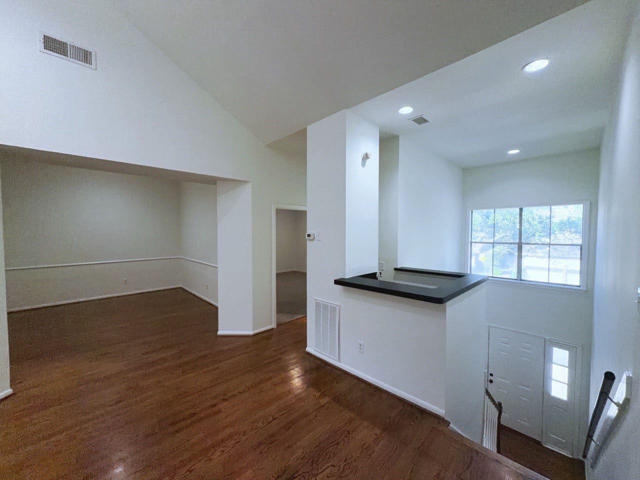 627 Hawthorne Street, #11, Houston, TX 77006