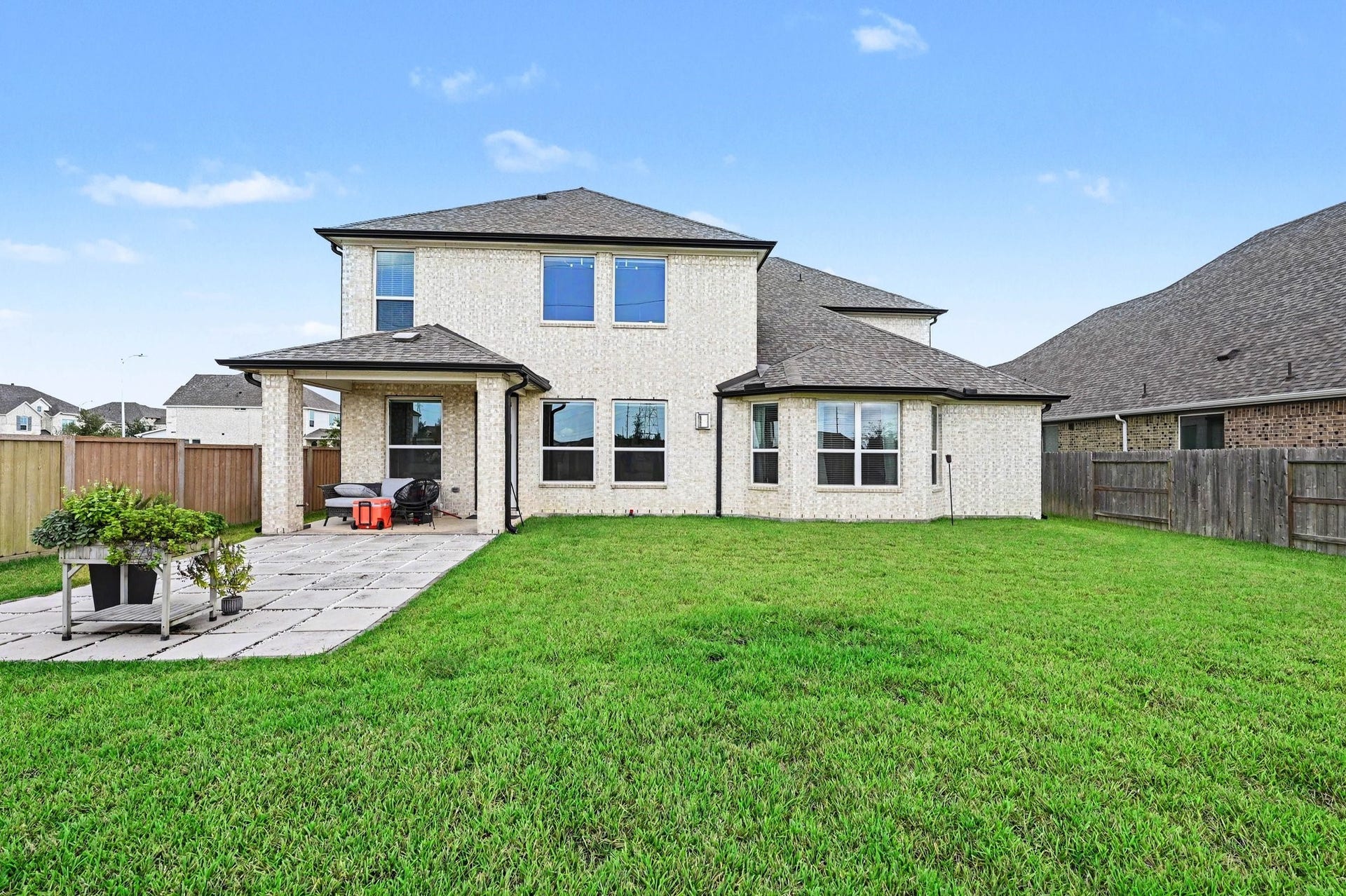 5107 Autumn Hills Trail, Pearland, TX 77584 Space to Live Outdoors Step outside to a generous backyard with plenty of room to entertain, play, garden, or create your own private outdoor retreat.