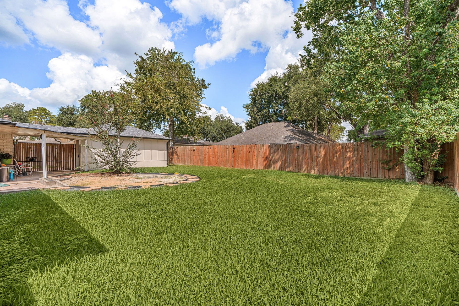3310 Meadowcreek Drive, Missouri City, TX 77459 3310 Meadowcreek Drive, Missouri City, TX 77459