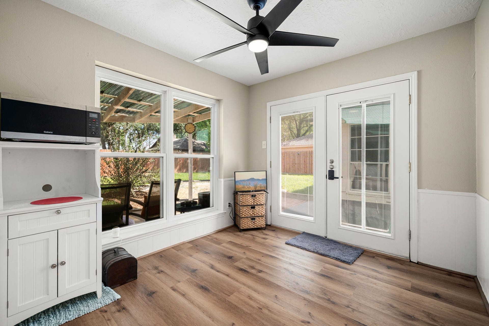 3310 Meadowcreek Drive, Missouri City, TX 77459 3310 Meadowcreek Drive, Missouri City, TX 77459