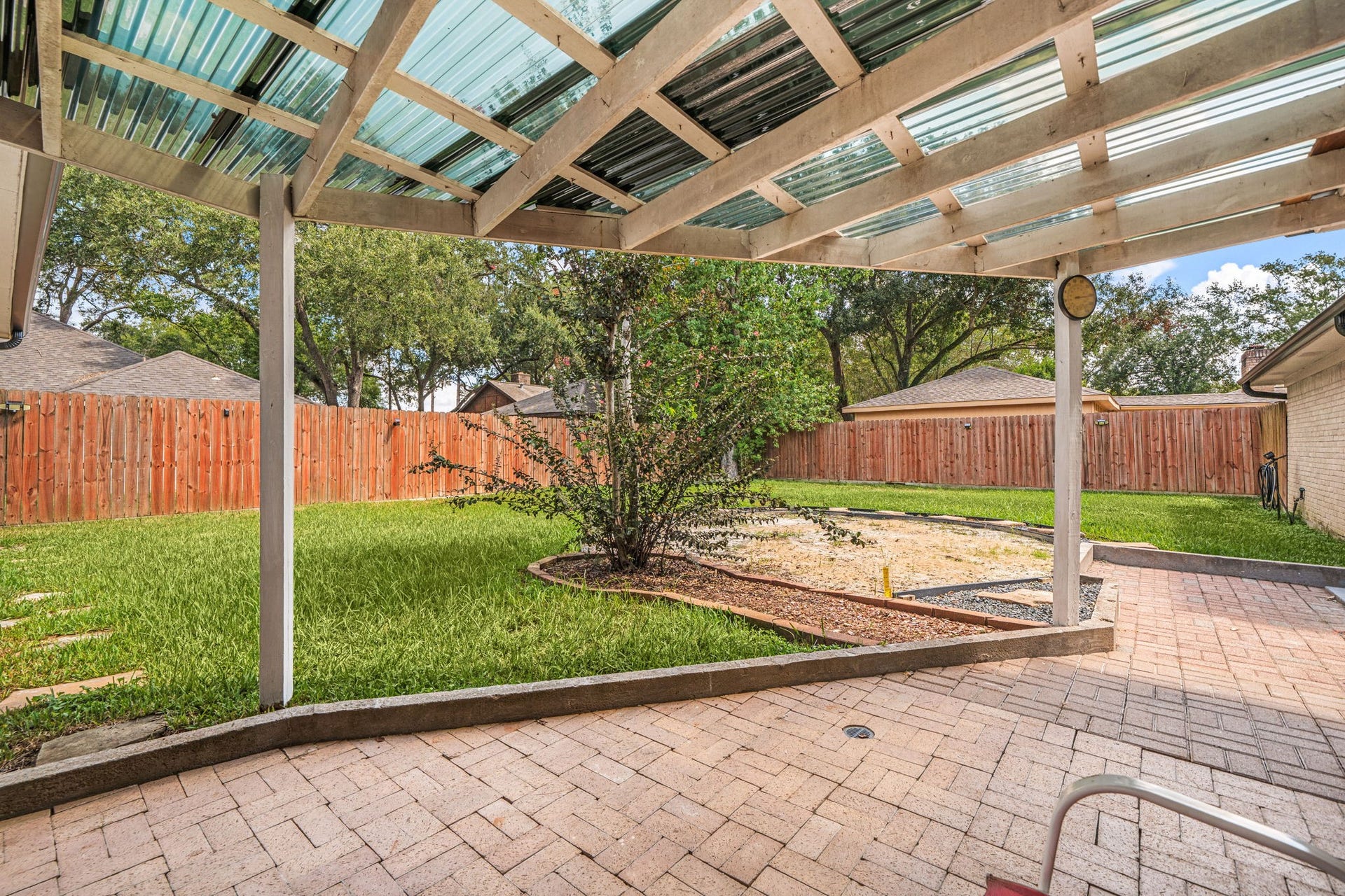 3310 Meadowcreek Drive, Missouri City, TX 77459 3310 Meadowcreek Drive, Missouri City, TX 77459