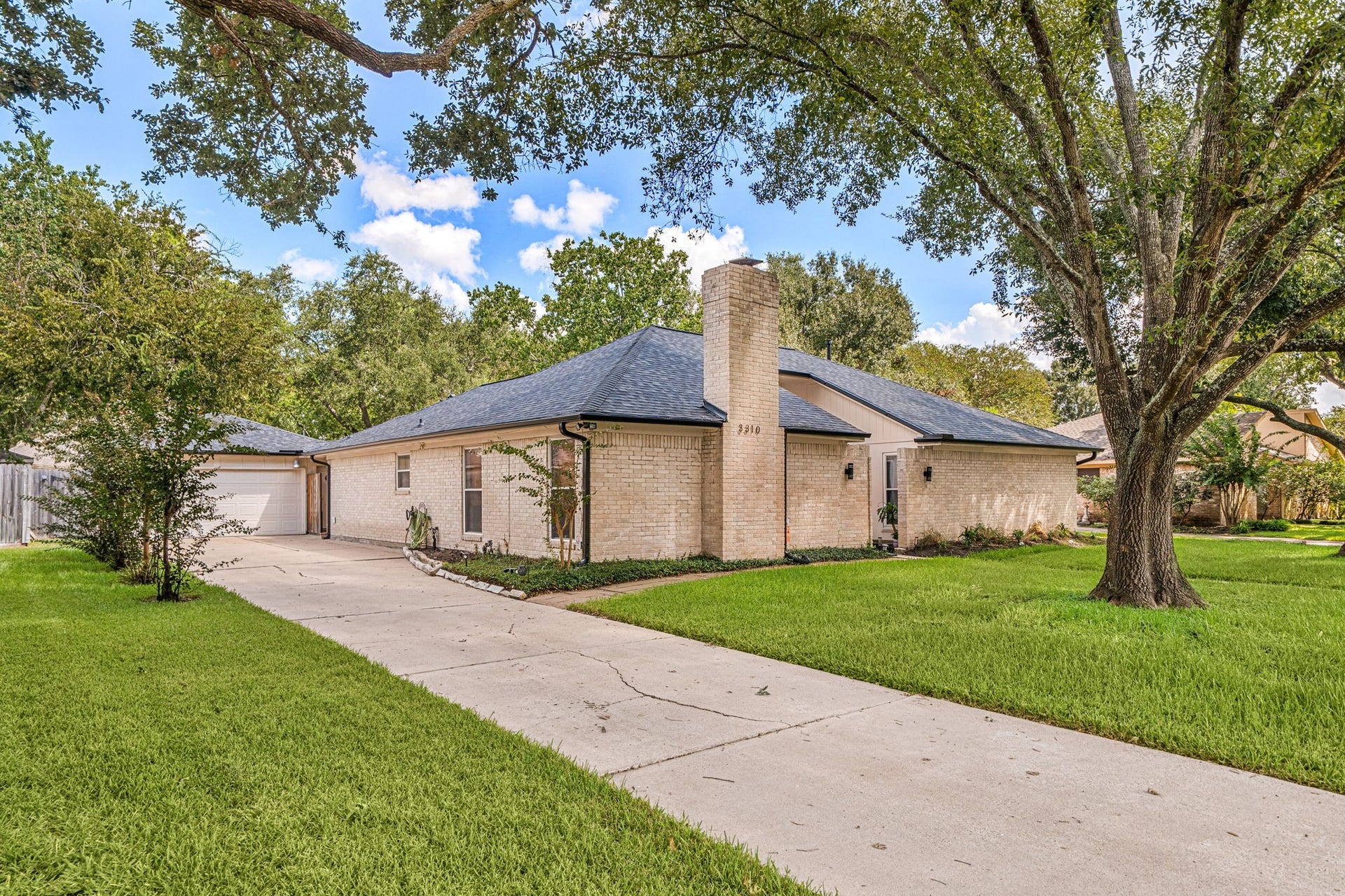 3310 Meadowcreek Drive, Missouri City, TX 77459 3310 Meadowcreek Drive, Missouri City, TX 77459