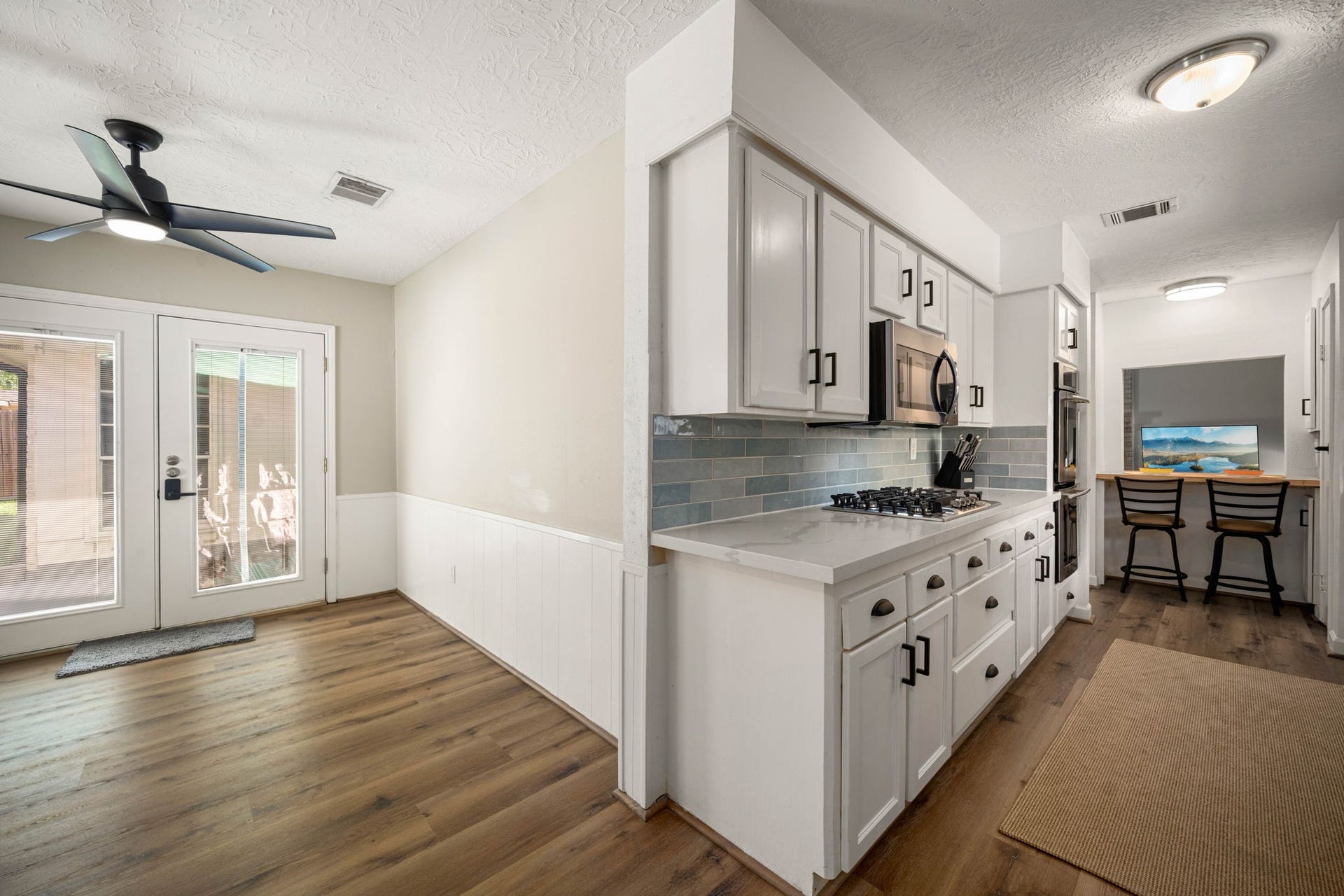 3310 Meadowcreek Drive, Missouri City, TX 77459 3310 Meadowcreek Drive, Missouri City, TX 77459