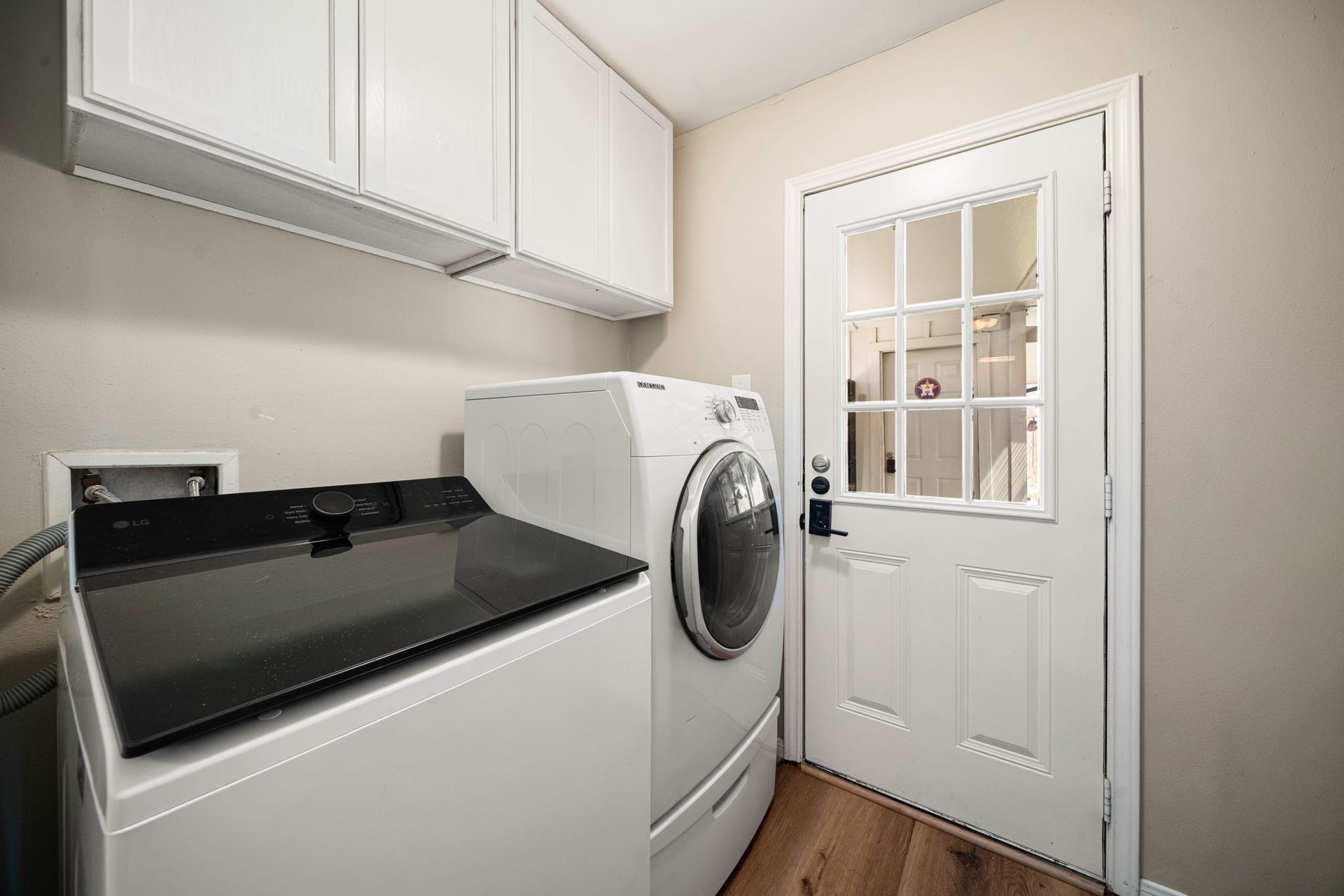 3310 Meadowcreek Drive, Missouri City, TX 77459 3310 Meadowcreek Drive, Missouri City, TX 77459