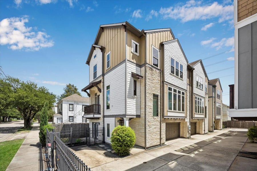 Property photo for 736 Yale Street, #C, Houston, TX