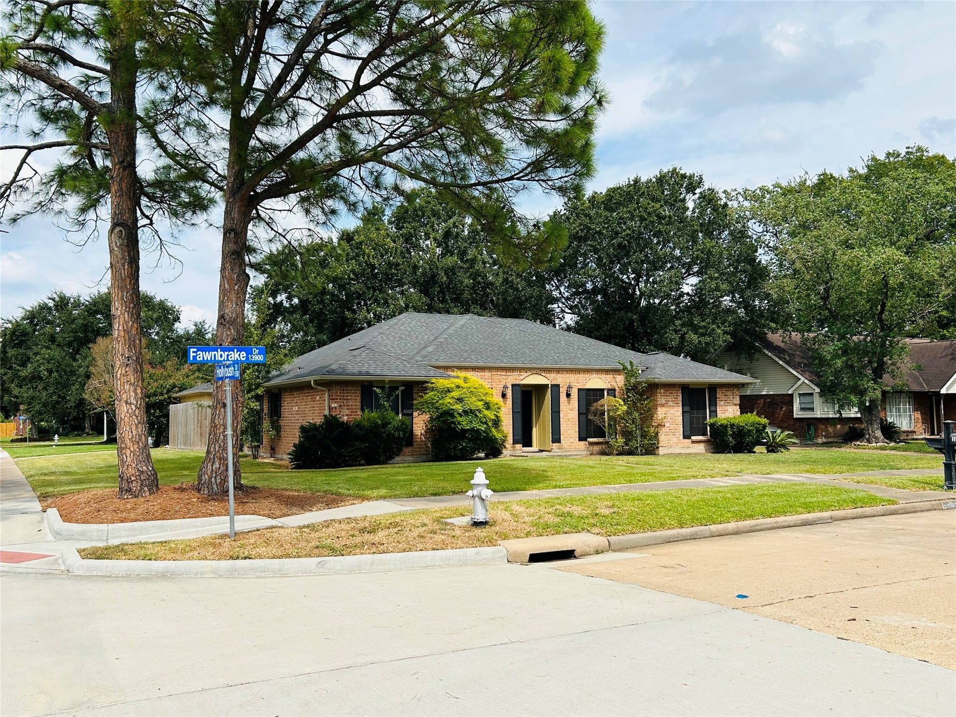13914 Fawnbrake Drive, Sugar Land, TX 77498 13914 Fawnbrake Drive, Sugar Land, TX 77498