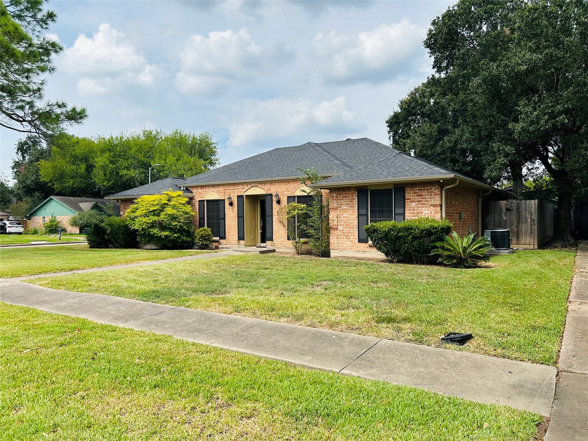 13914 Fawnbrake Drive, Sugar Land, TX 77498 13914 Fawnbrake Drive, Sugar Land, TX 77498