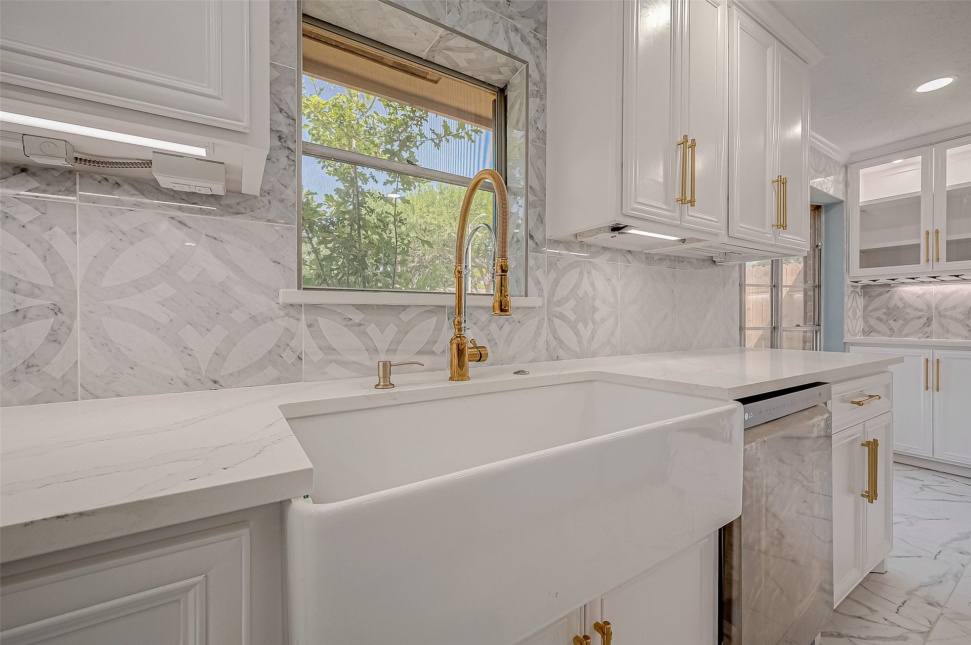 13914 Fawnbrake Drive, Sugar Land, TX 77498 13914 Fawnbrake Drive, Sugar Land, TX 77498