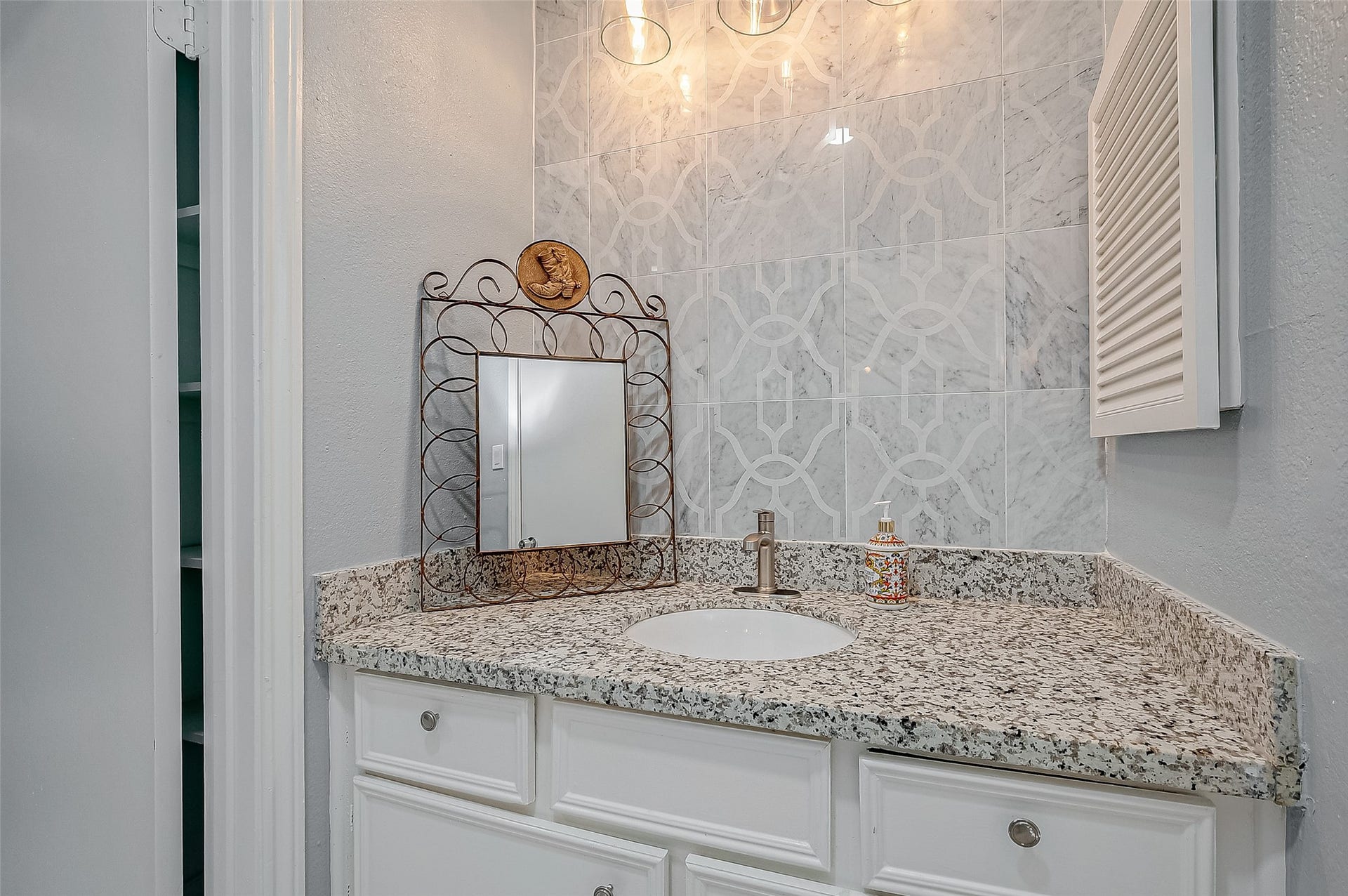 13914 Fawnbrake Drive, Sugar Land, TX 77498 13914 Fawnbrake Drive, Sugar Land, TX 77498