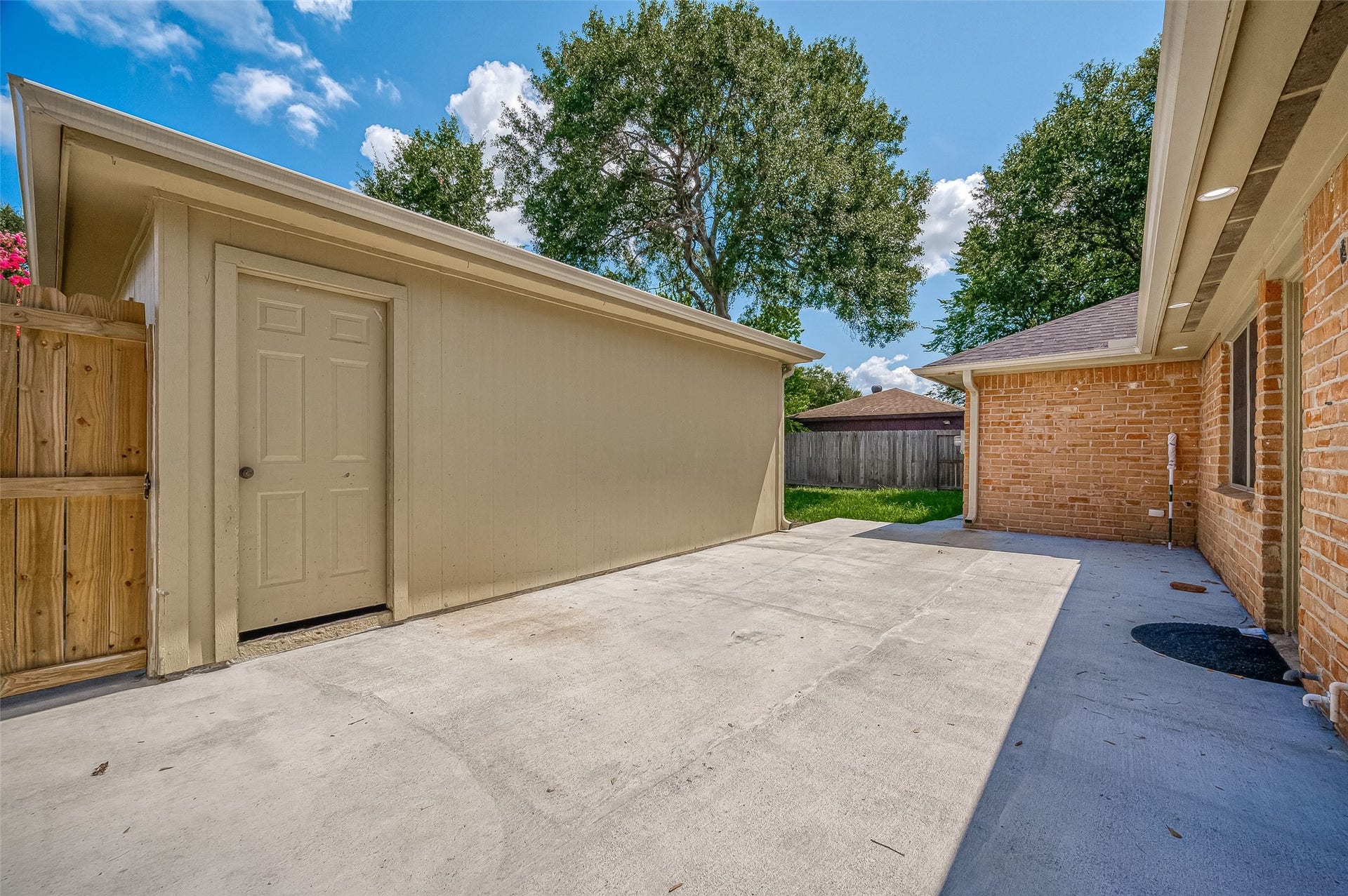 13914 Fawnbrake Drive, Sugar Land, TX 77498 13914 Fawnbrake Drive, Sugar Land, TX 77498