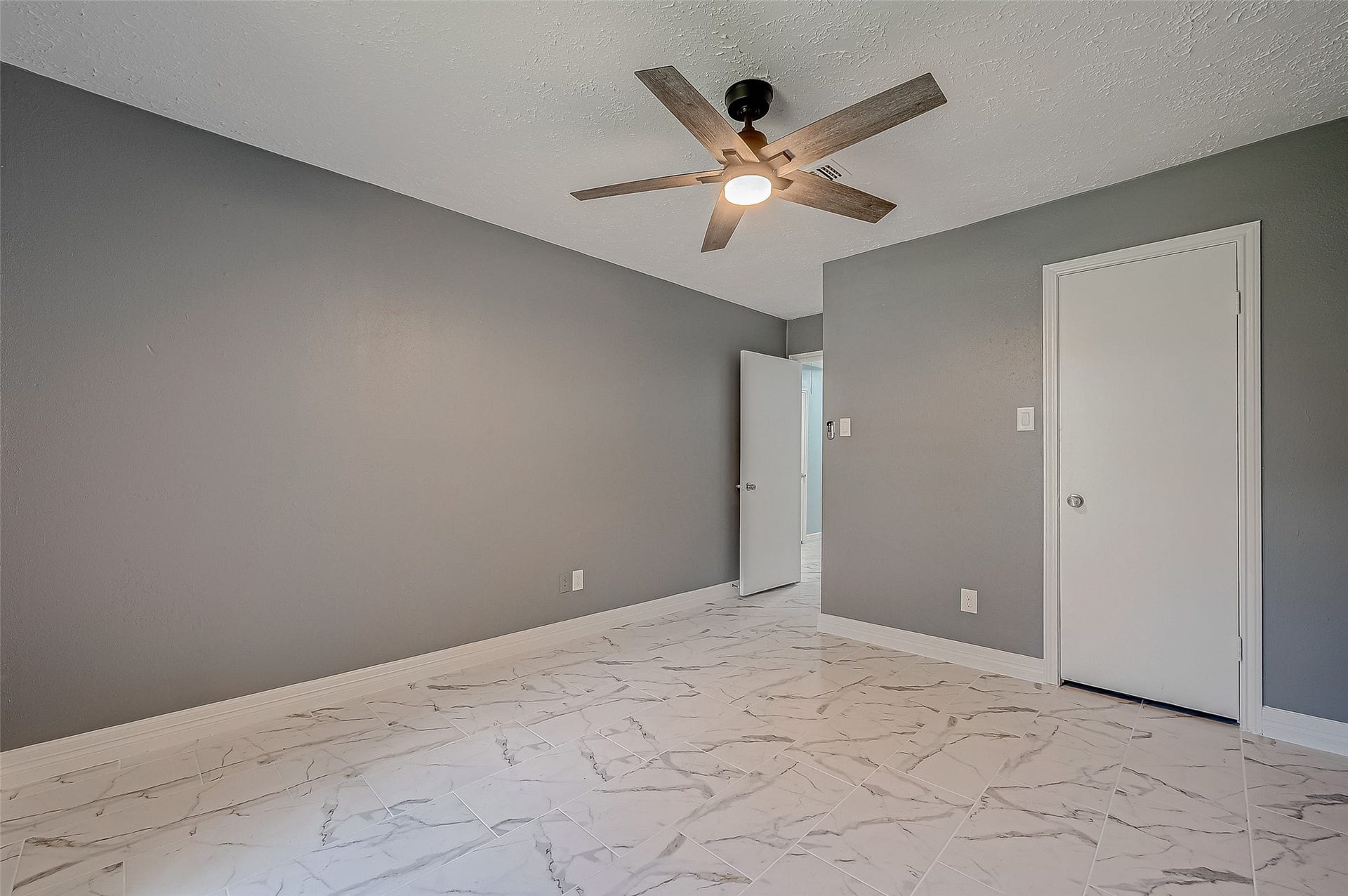 13914 Fawnbrake Drive, Sugar Land, TX 77498 13914 Fawnbrake Drive, Sugar Land, TX 77498
