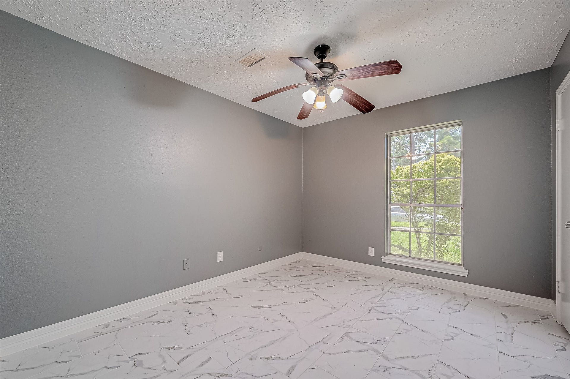 13914 Fawnbrake Drive, Sugar Land, TX 77498 13914 Fawnbrake Drive, Sugar Land, TX 77498