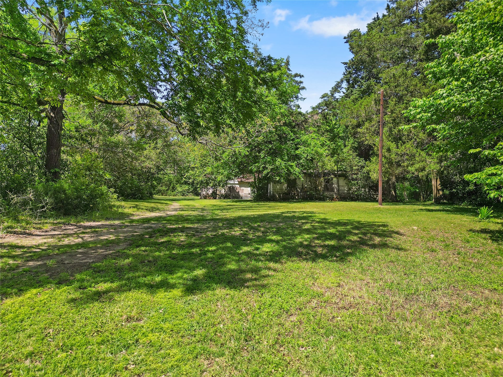 1107 Virgie Community Road, Magnolia, TX 77354