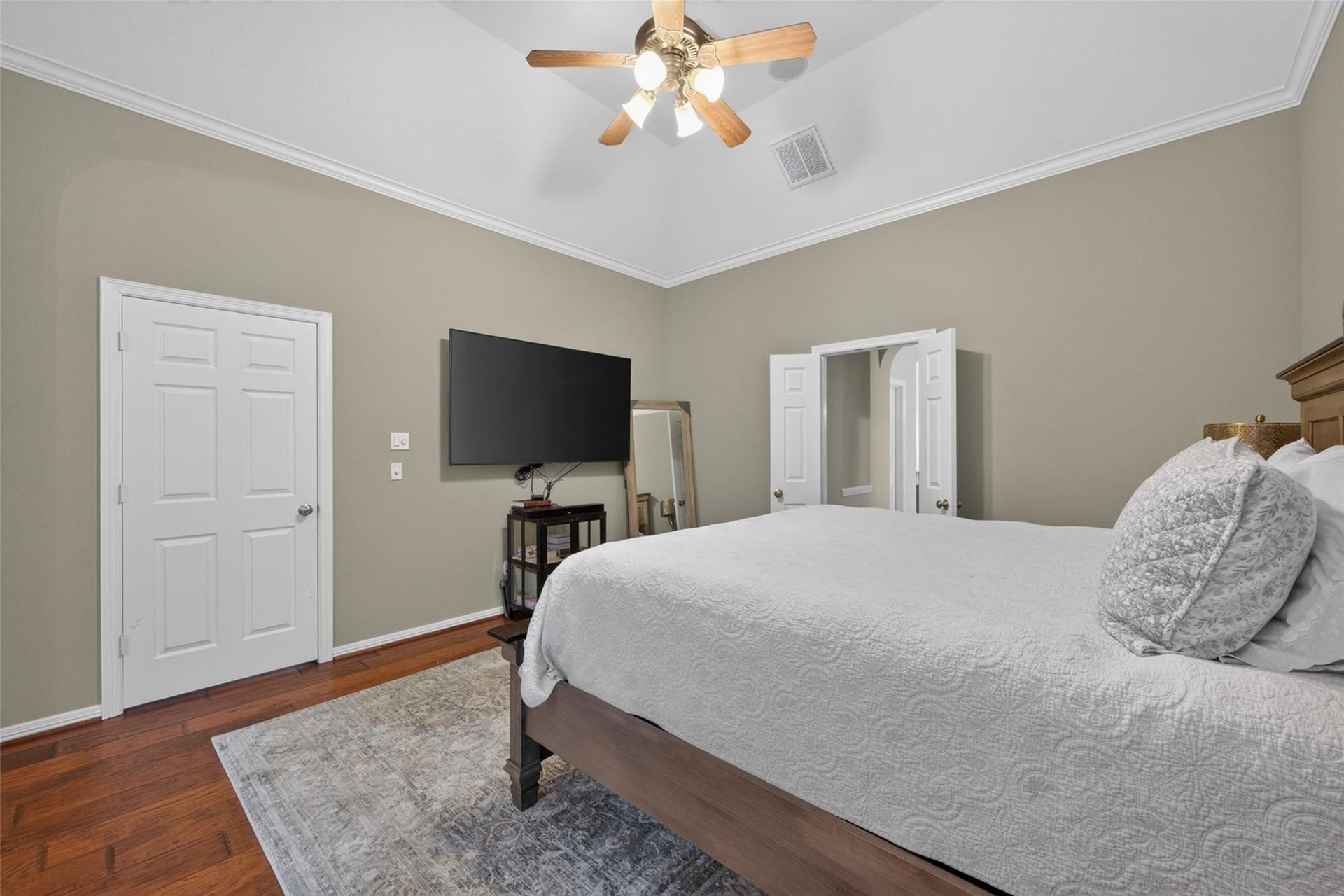 9726 Blue Cruls Way, Spring, TX 77379 9726 Blue Cruls Way, Spring, TX 77379