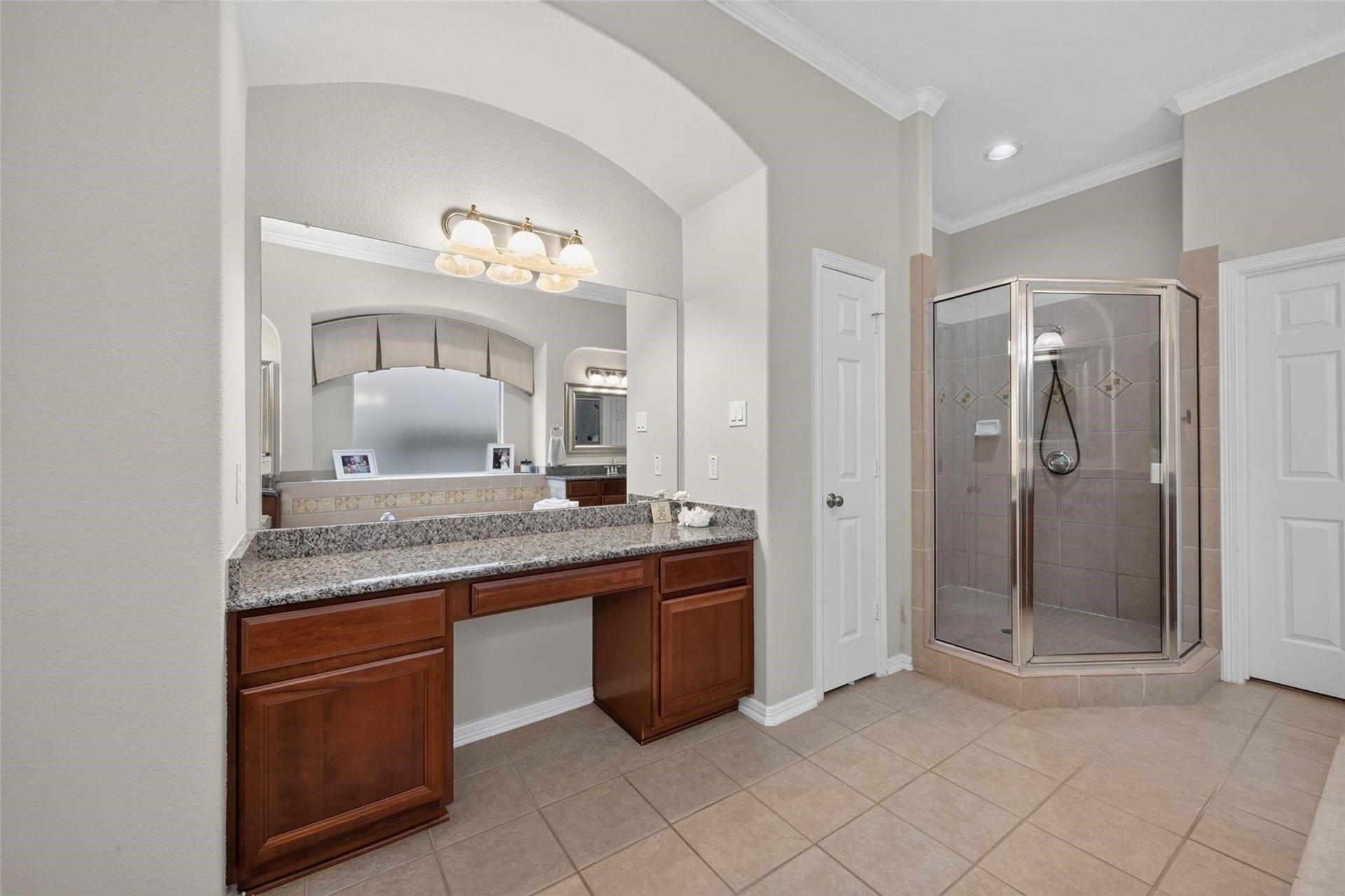 9726 Blue Cruls Way, Spring, TX 77379 9726 Blue Cruls Way, Spring, TX 77379