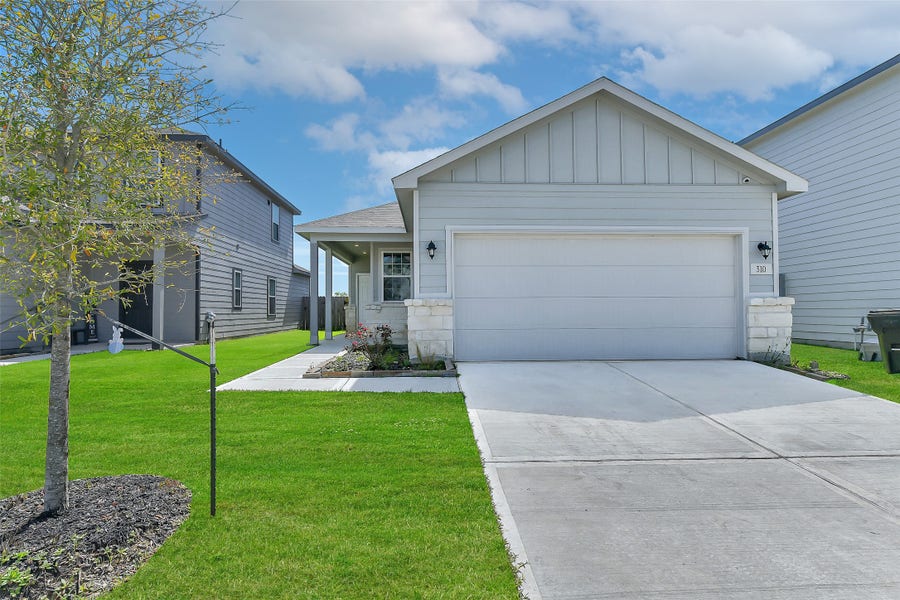Property photo for 310 Crayfish Drive, Crosby, TX