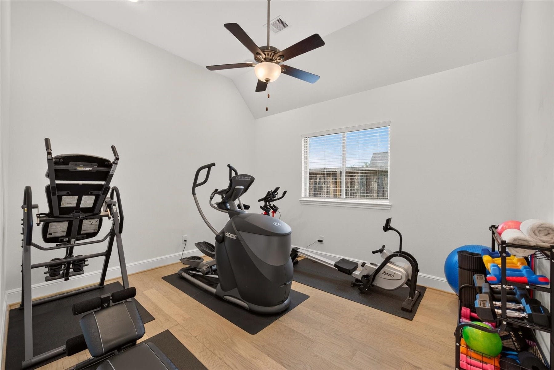 1219 Mcmurtry Ridge Drive, Katy, TX 77494 Secondary bedroom or home gym? You choose.