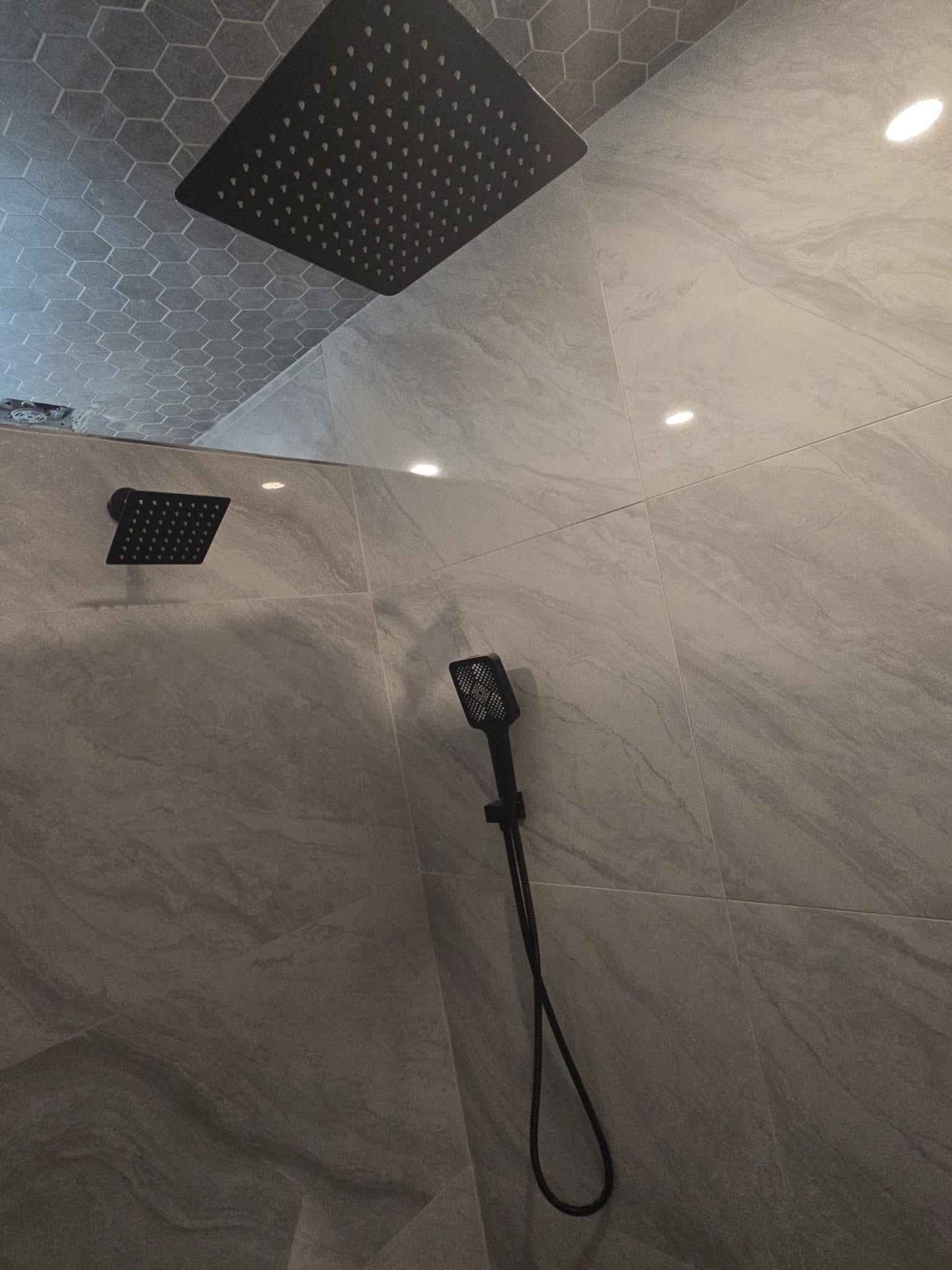 2109 County Road 353, Brazoria, TX 77422 PRIMARY BATHROOM SHOWER