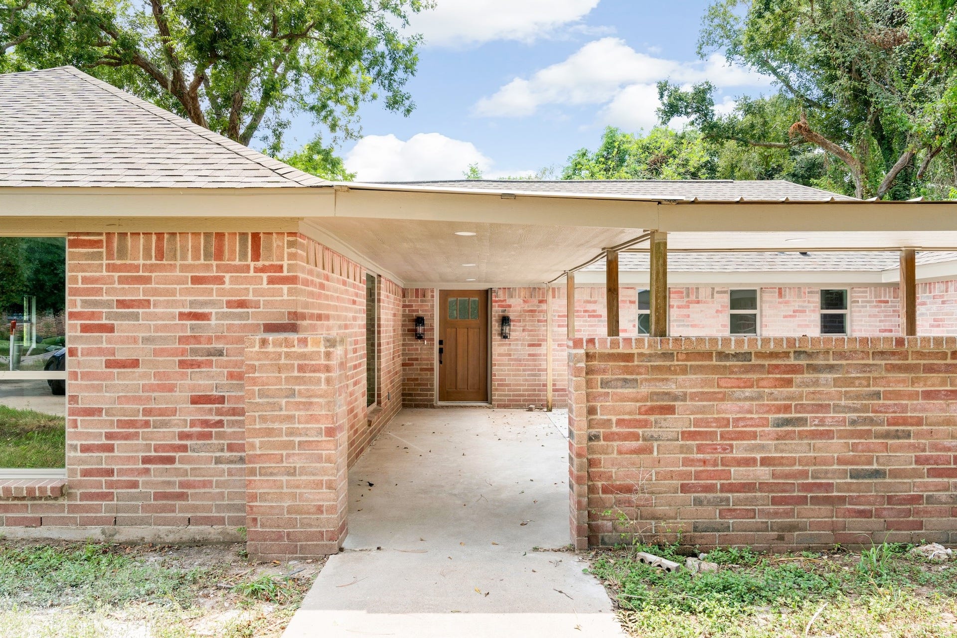 2109 County Road 353, Brazoria, TX 77422 2109 County Road 353, Brazoria, TX 77422