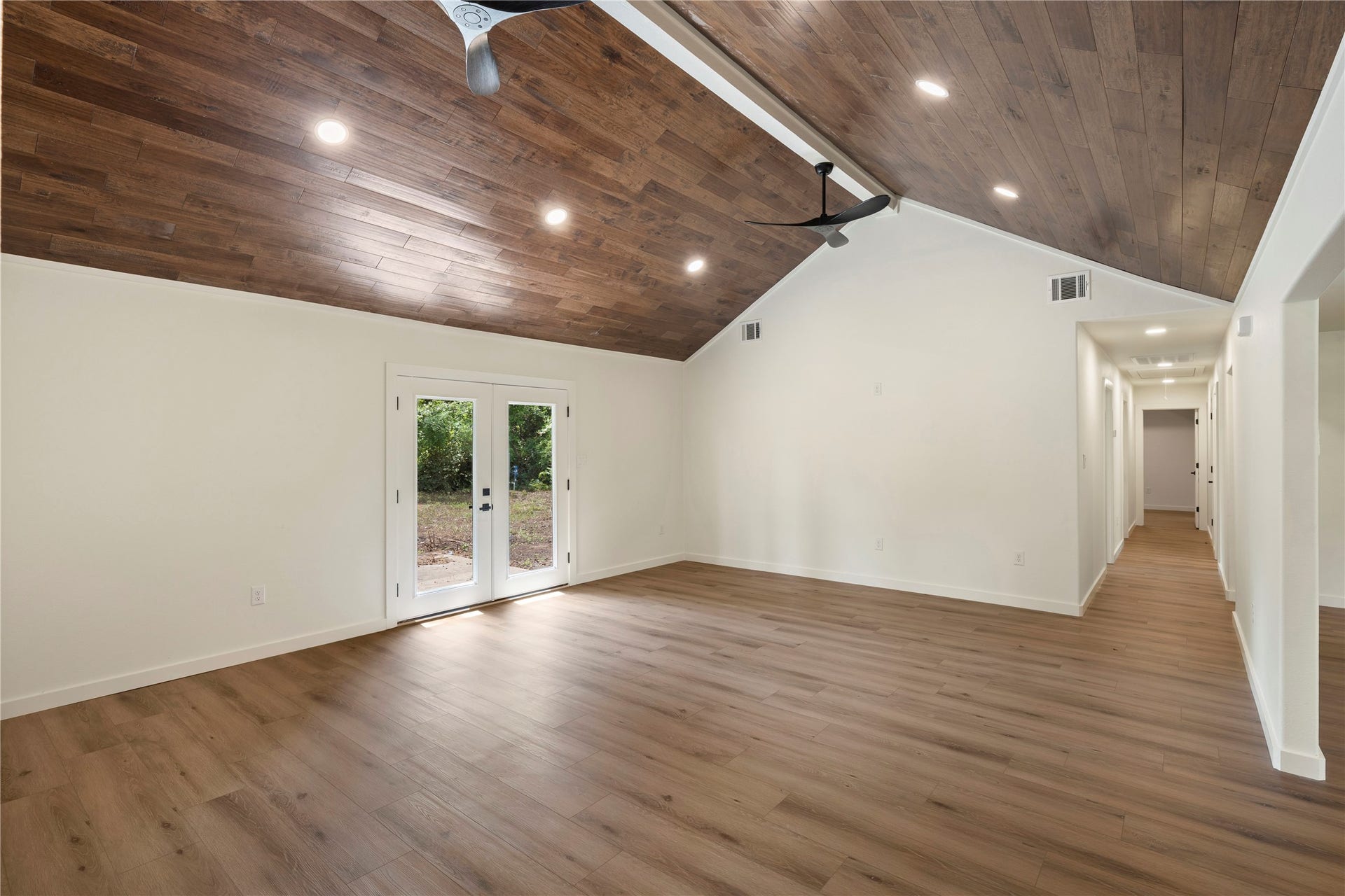 2109 County Road 353, Brazoria, TX 77422 2109 County Road 353, Brazoria, TX 77422