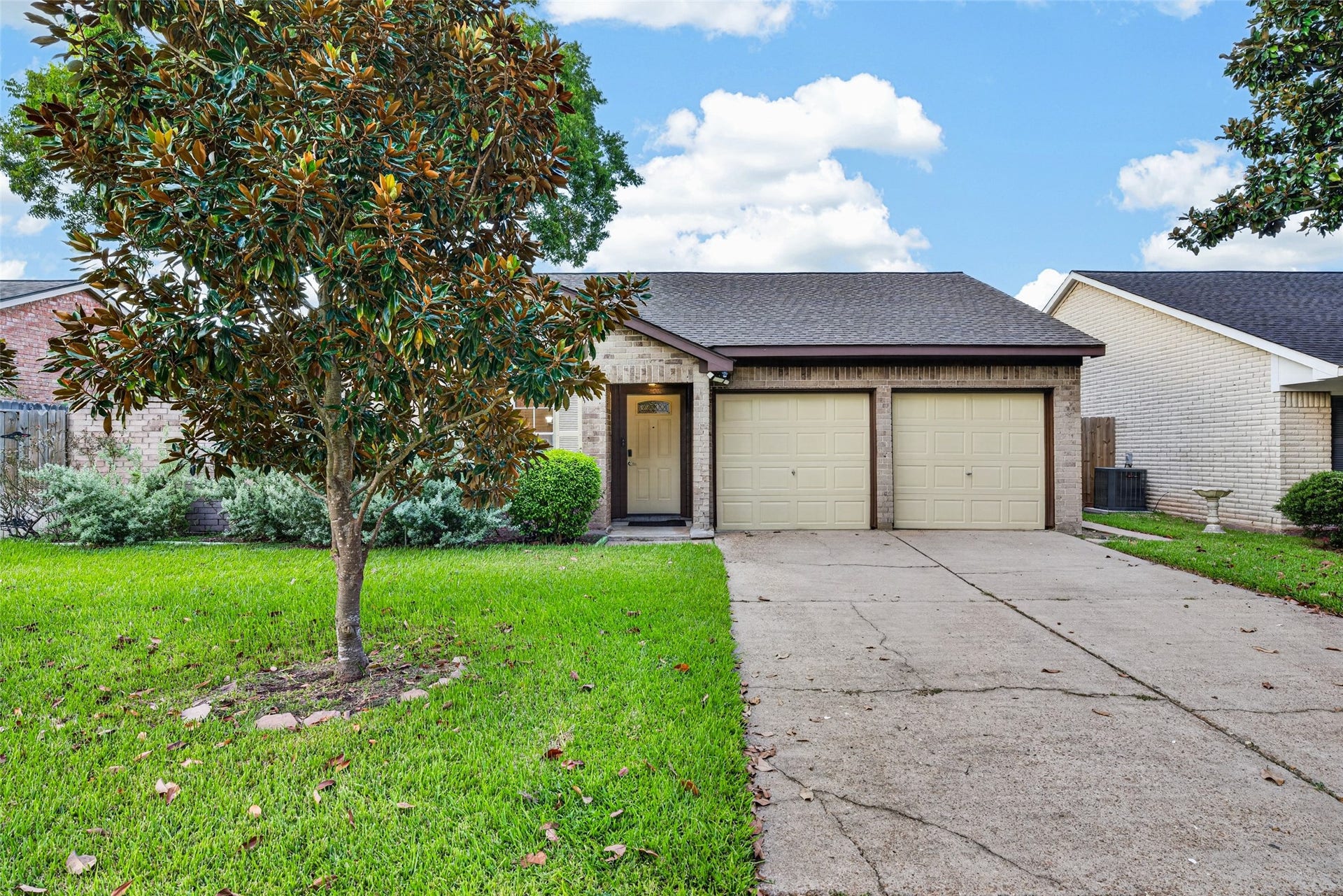3107 Pecan Point Drive, Sugar Land, TX 77478 3107 Pecan Point Drive, Sugar Land, TX 77478