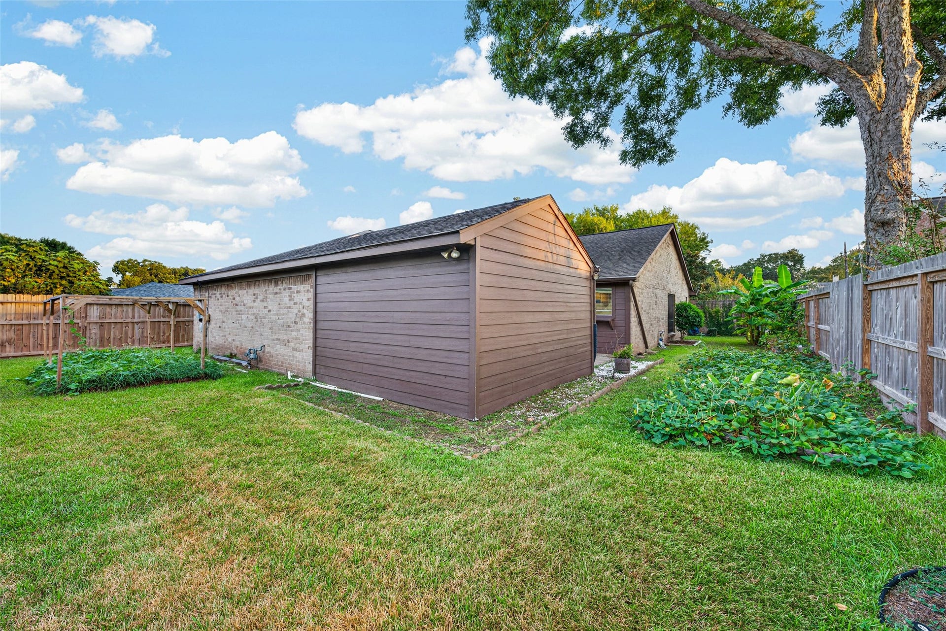 3107 Pecan Point Drive, Sugar Land, TX 77478 3107 Pecan Point Drive, Sugar Land, TX 77478