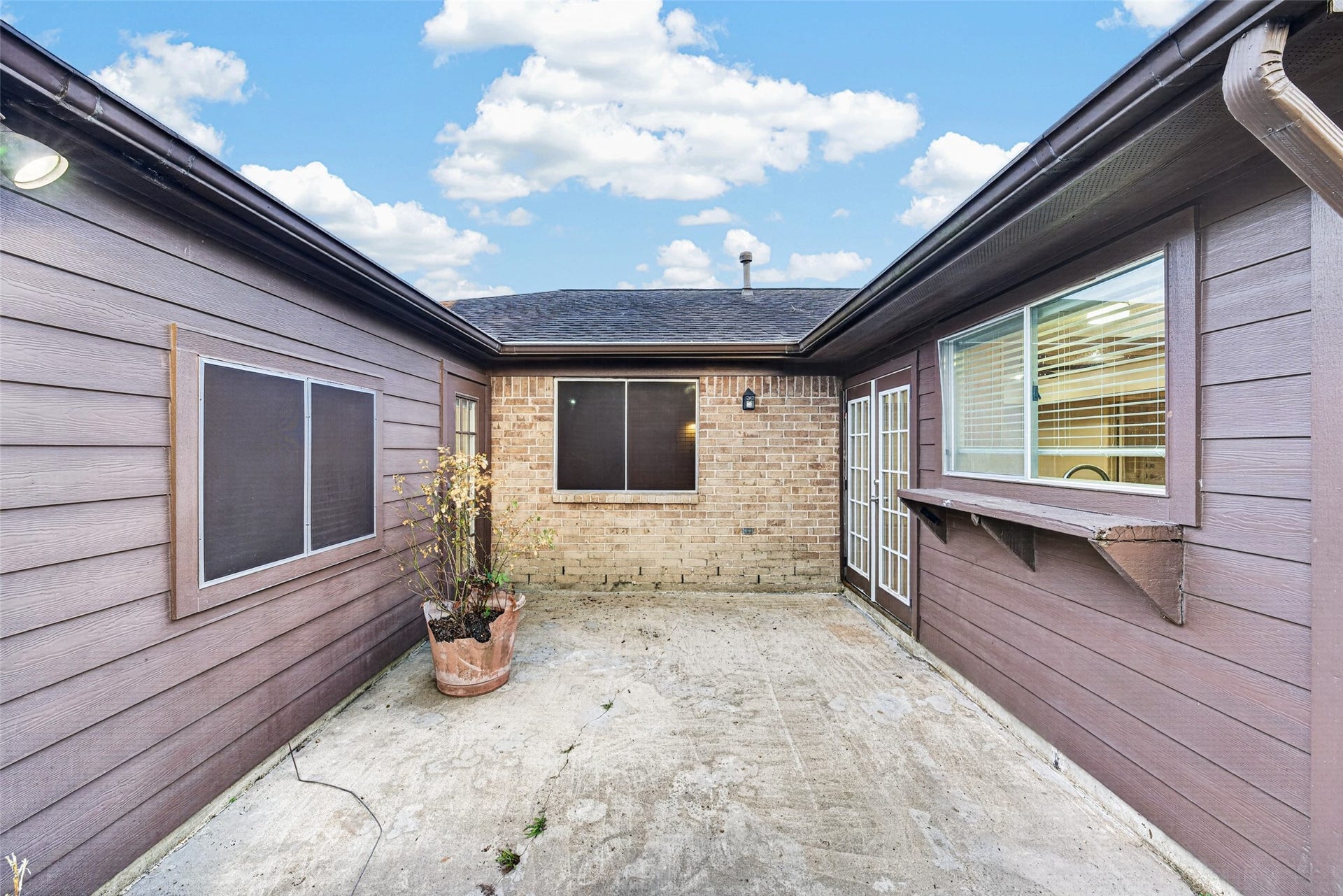 3107 Pecan Point Drive, Sugar Land, TX 77478 3107 Pecan Point Drive, Sugar Land, TX 77478