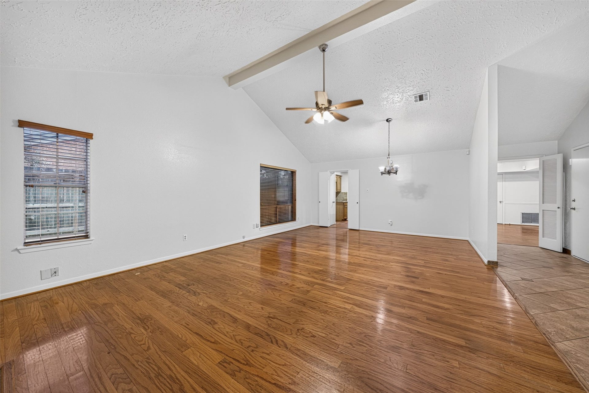 3107 Pecan Point Drive, Sugar Land, TX 77478 3107 Pecan Point Drive, Sugar Land, TX 77478