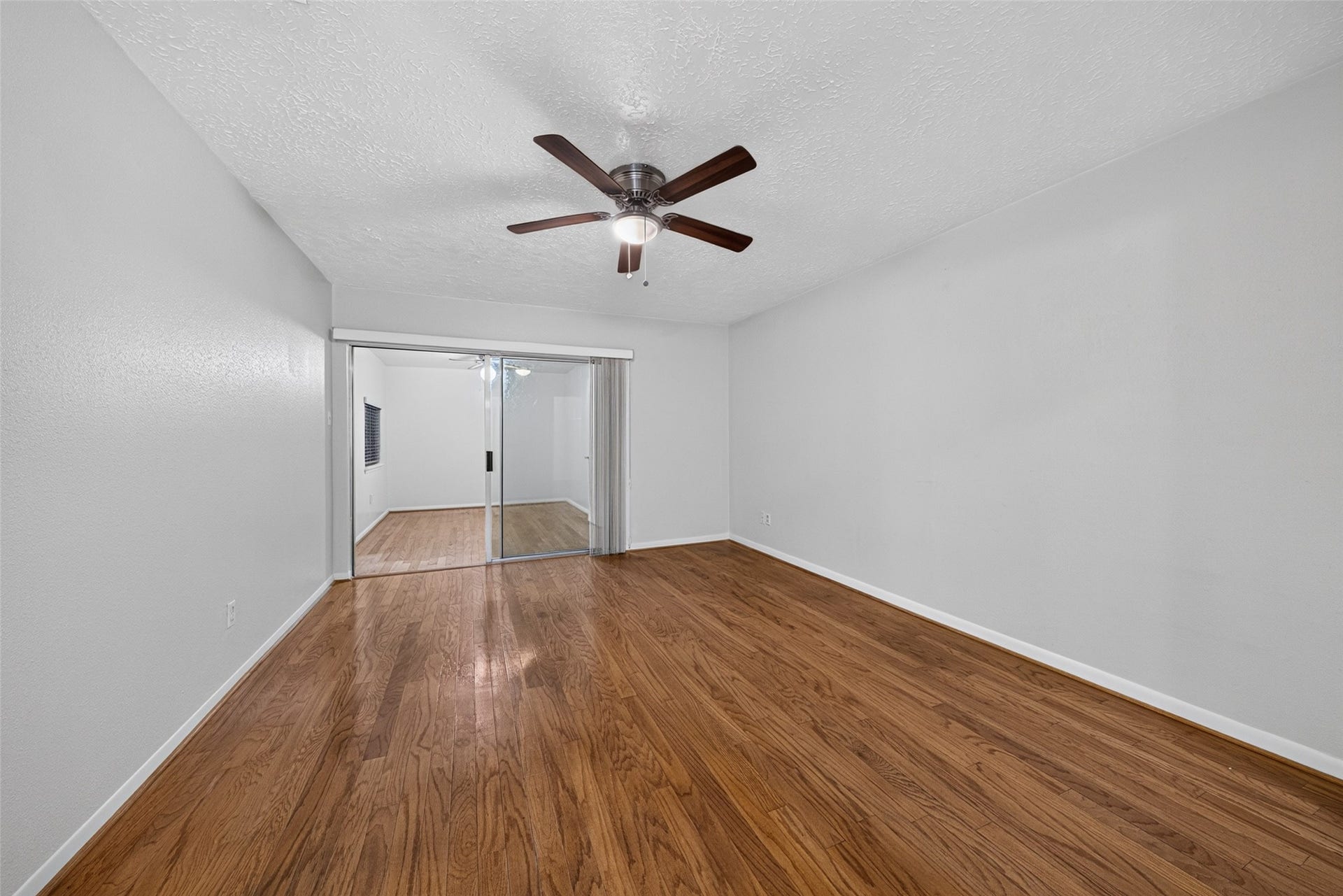 3107 Pecan Point Drive, Sugar Land, TX 77478 3107 Pecan Point Drive, Sugar Land, TX 77478