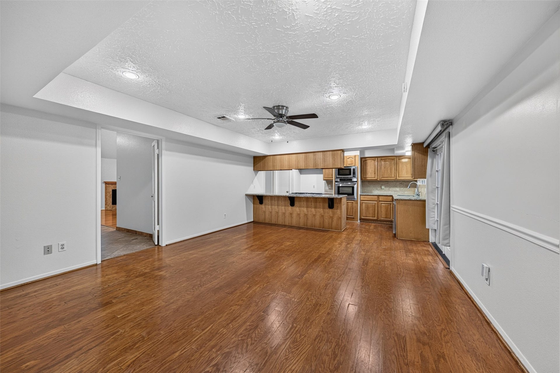 3107 Pecan Point Drive, Sugar Land, TX 77478 3107 Pecan Point Drive, Sugar Land, TX 77478