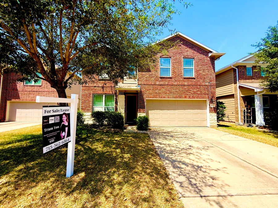 Property photo for 2311 Lakecrest Town Drive, Katy, TX