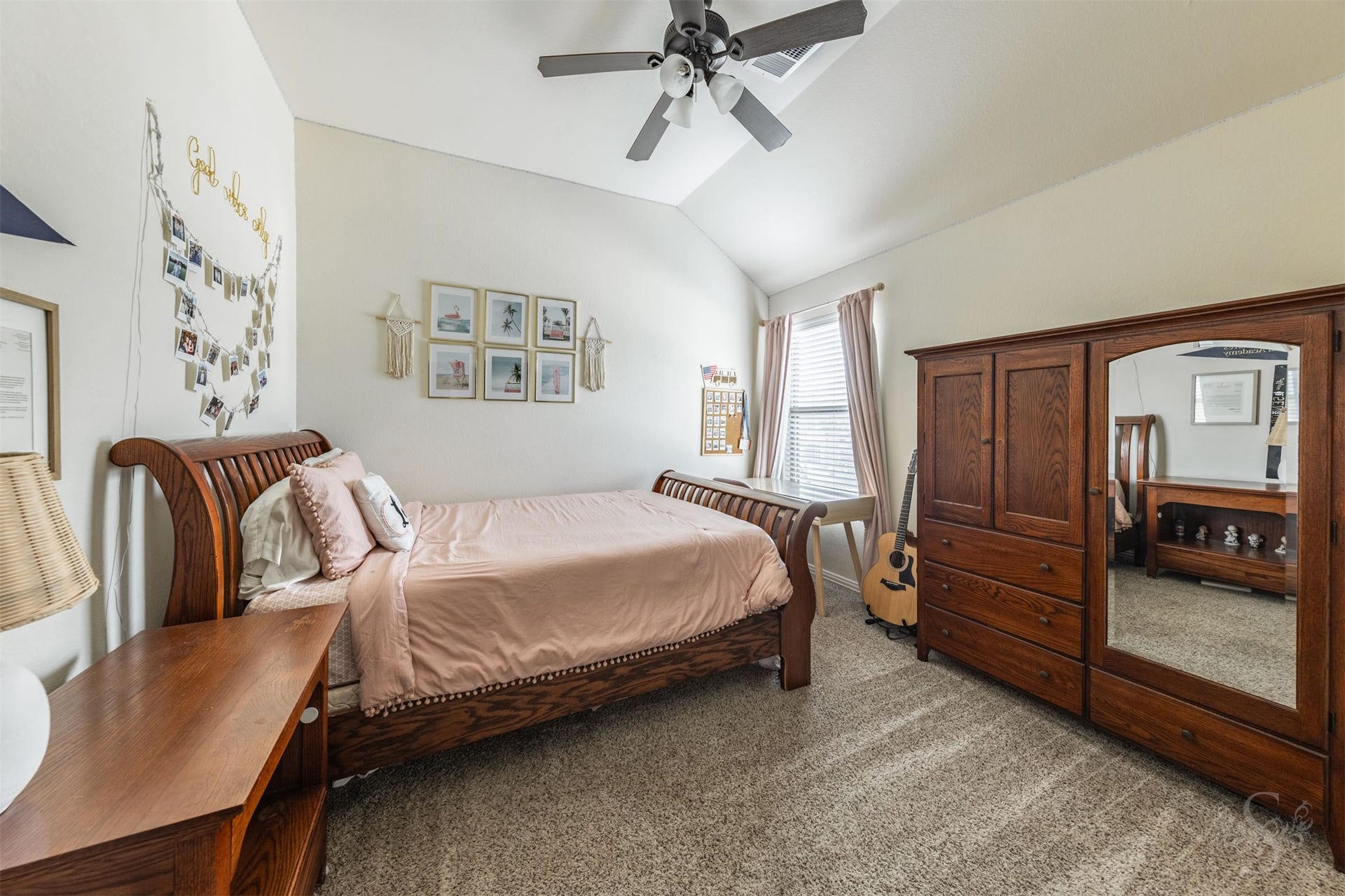 6003 Hedgepark Drive, Richmond, TX 77407 Photos include both previously furnished rooms and the homes current vacant condition to help buyers visualize the space and layout.
