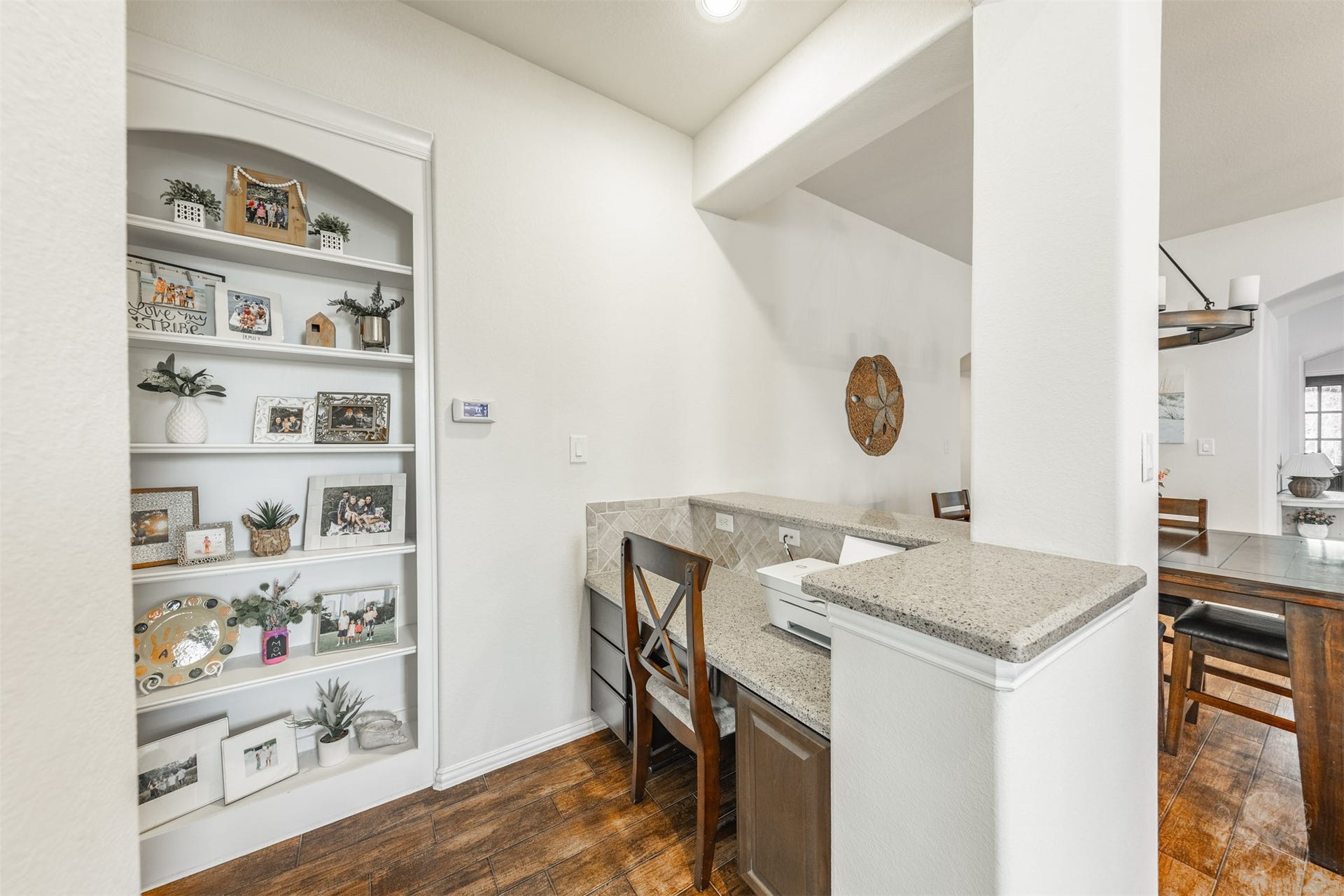 6003 Hedgepark Drive, Richmond, TX 77407 Photos include both previously furnished rooms and the homes current vacant condition to help buyers visualize the space and layout.
