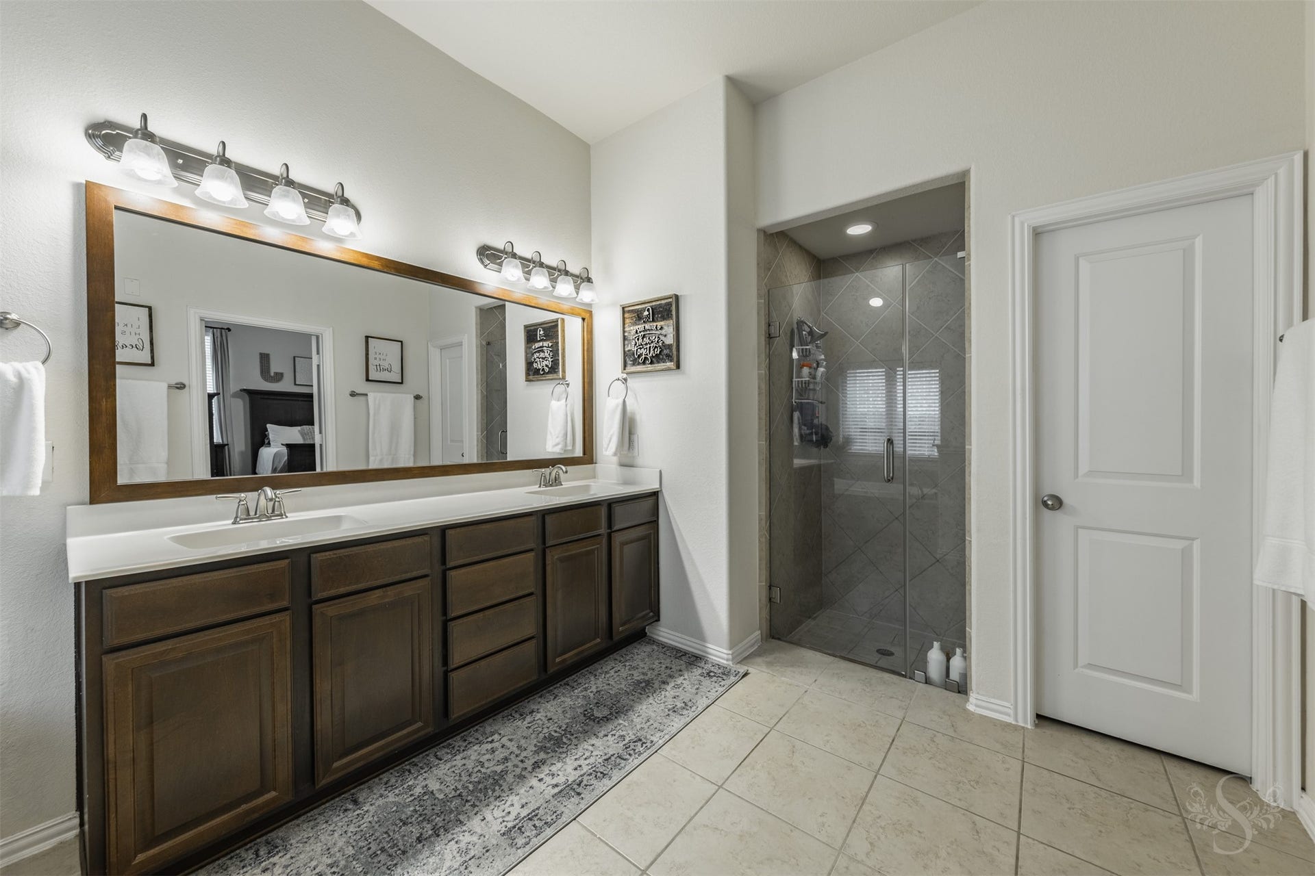 6003 Hedgepark Drive, Richmond, TX 77407 Photos include both previously furnished rooms and the homes current vacant condition to help buyers visualize the space and layout.