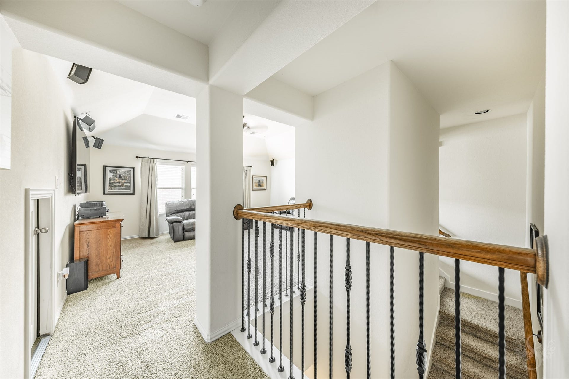 6003 Hedgepark Drive, Richmond, TX 77407 Photos include both previously furnished rooms and the homes current vacant condition to help buyers visualize the space and layout.