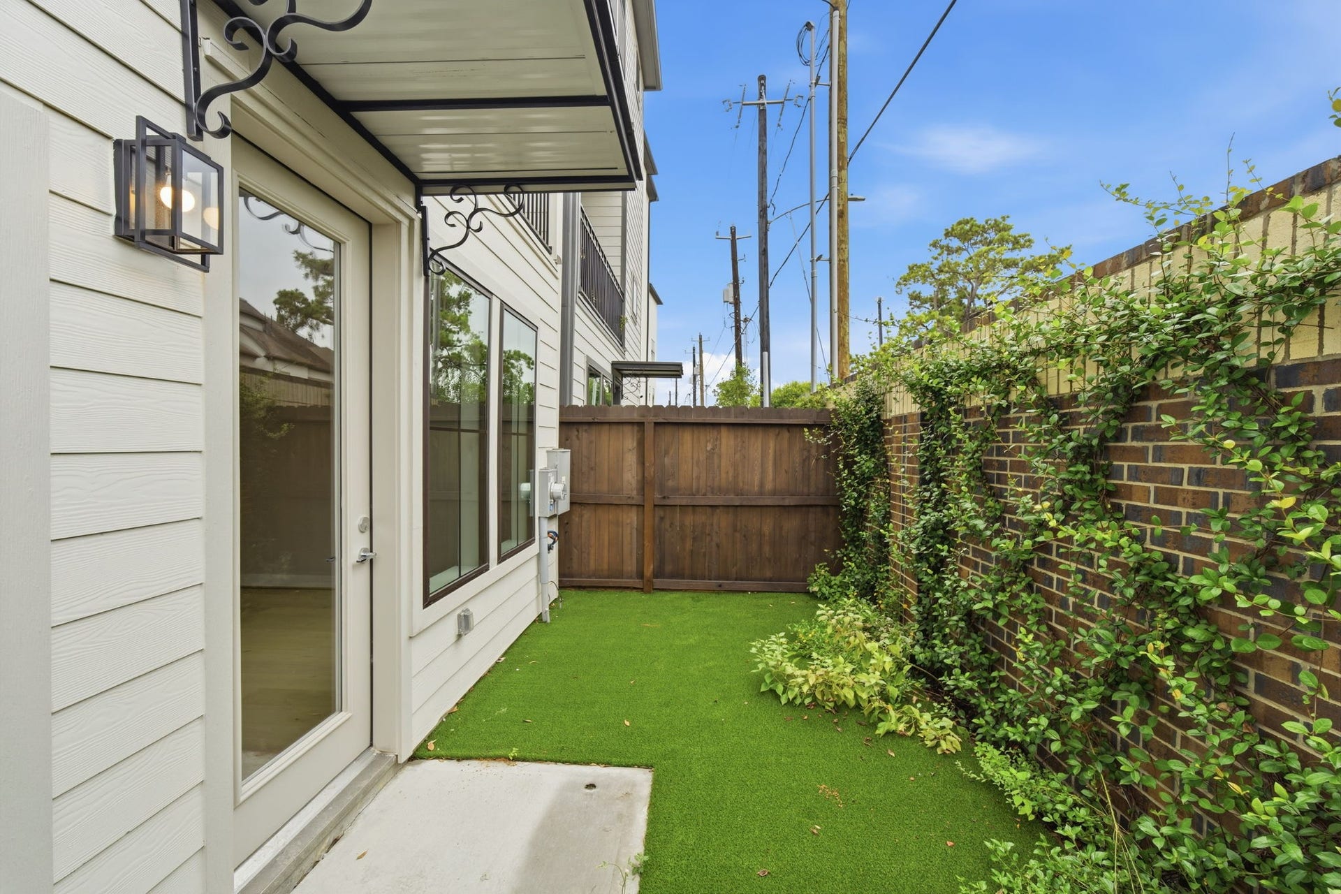 1715 Bologna Lane, Houston, TX 77055 1715 Bologna Lane, Houston, TX 77055