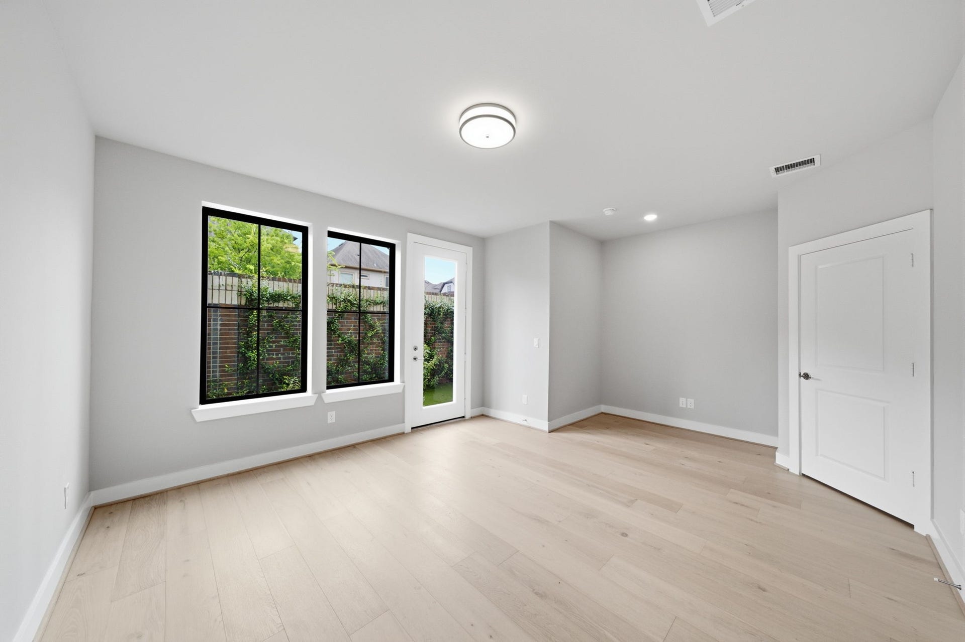 1715 Bologna Lane, Houston, TX 77055 1715 Bologna Lane, Houston, TX 77055