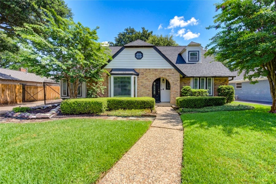 Property photo for 1507 Ashford Parkway, Houston, TX